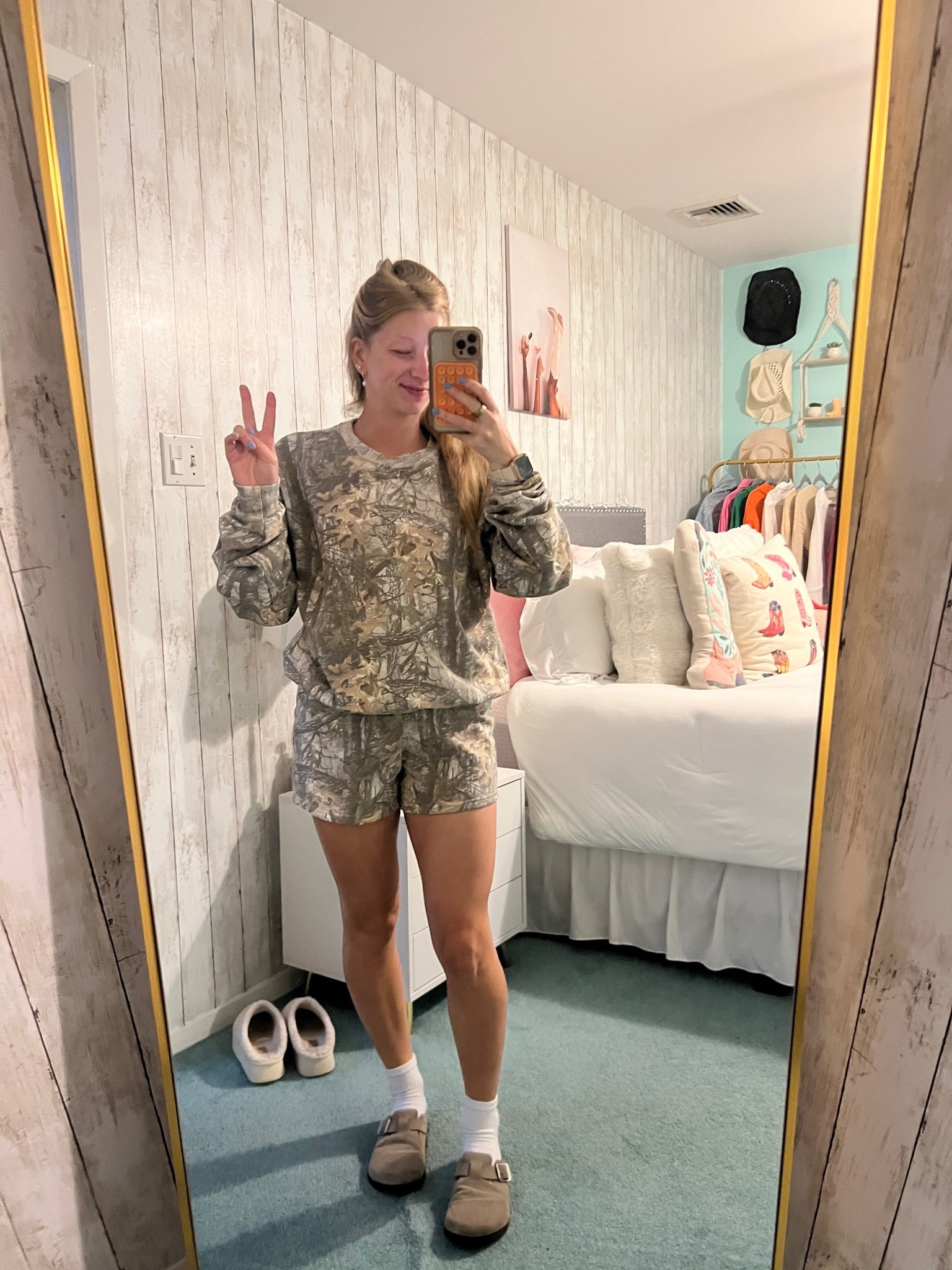 Road trip fit

#LTKgrwm #LTKootd #LTKselfcare