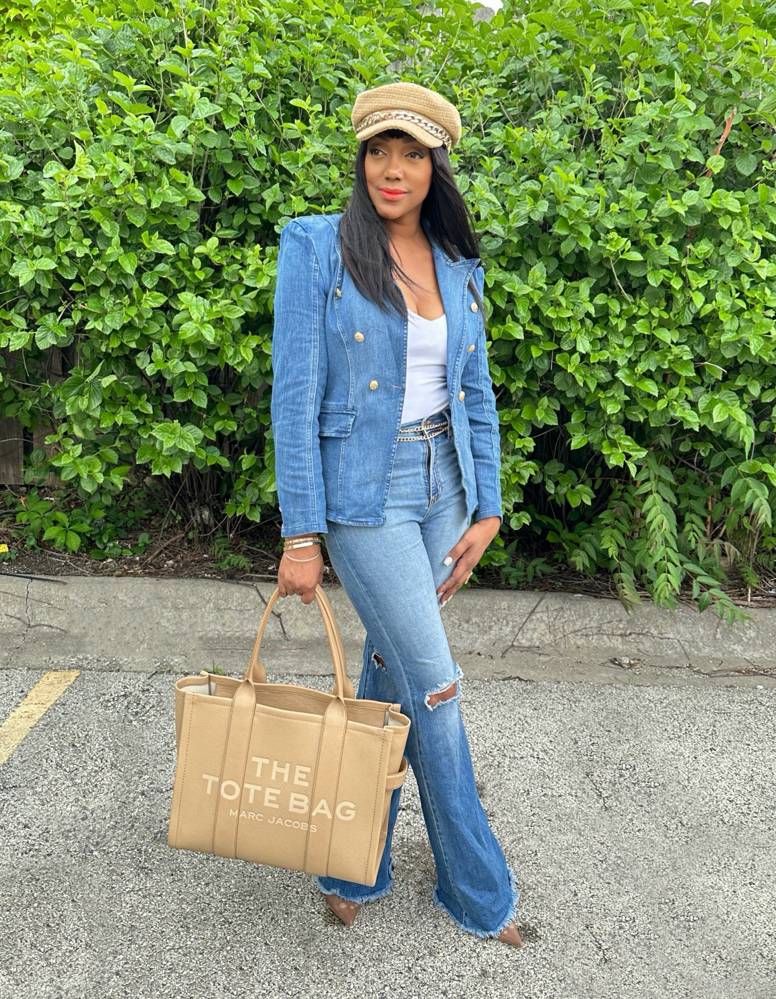 Denim on denim is always a good idea! Get this structured blazer for a steal! 

#LTKstyletip #LTKfindsunder50 #LTKfindsunder100