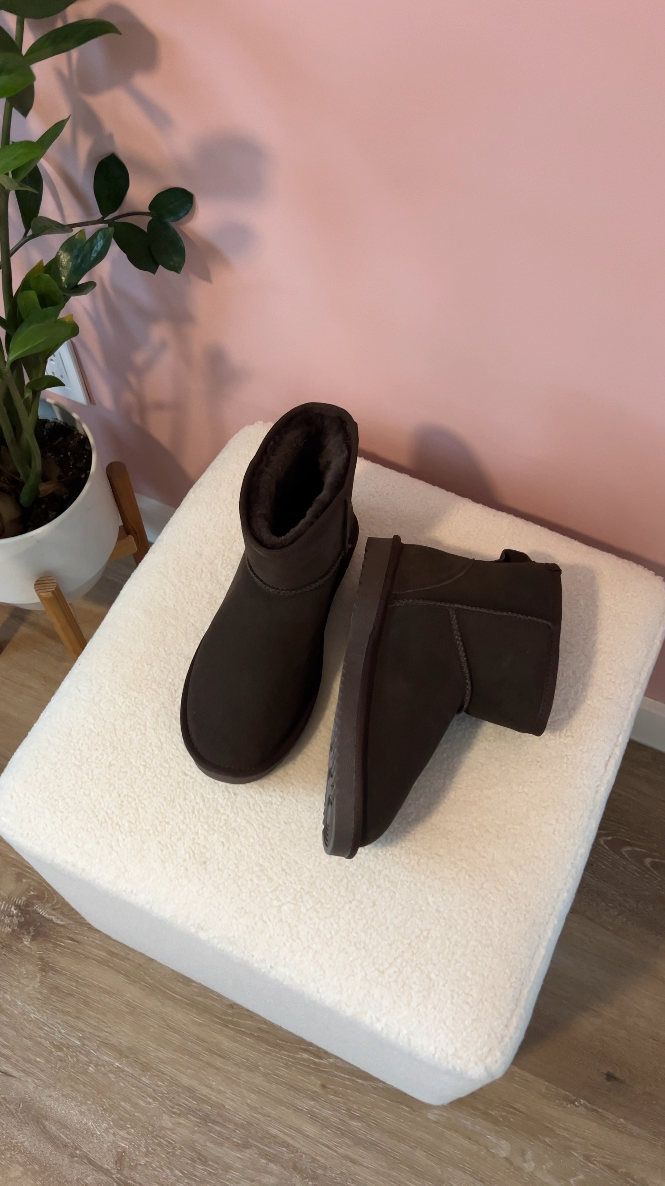 Ugg look a likes, same look & a fraction of the price 

#LTKFindsUnder100 #LTKSeasonal #LTKVideo