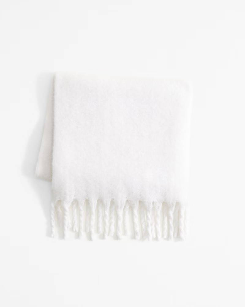 Women's Chunky Scarf | Women's Accessories | Abercrombie.com | Abercrombie & Fitch (US)