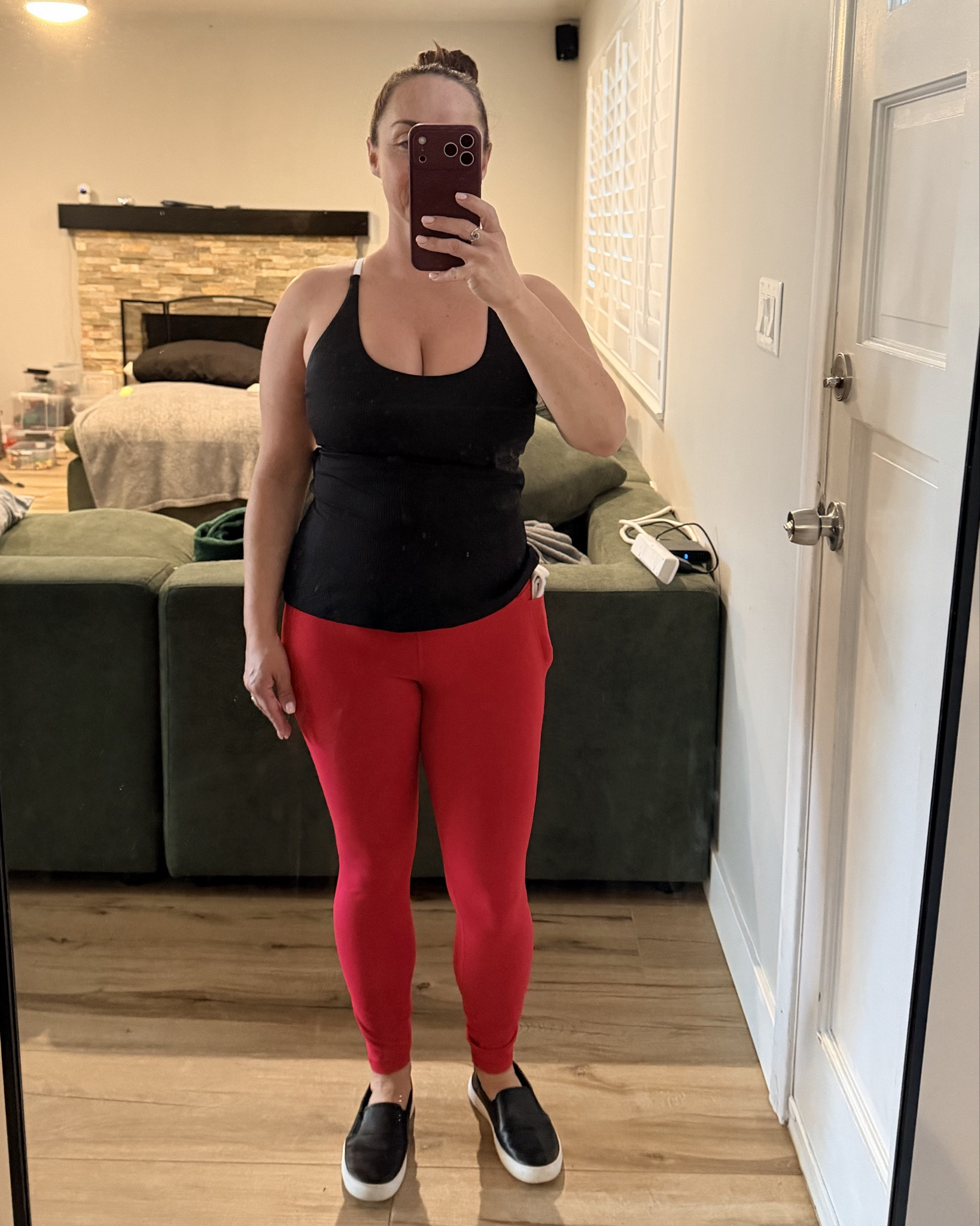 Daily workout outfit. 

5' tall
120 lbs
Top: medium
Bottoms: smalll

#LTKmomlife #LTKfitnessgoals #LTKootd