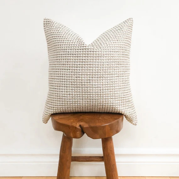 The Goldie L Pillow Cover L Throw Pillow L Cream and Gold | Etsy | Etsy (CAD)