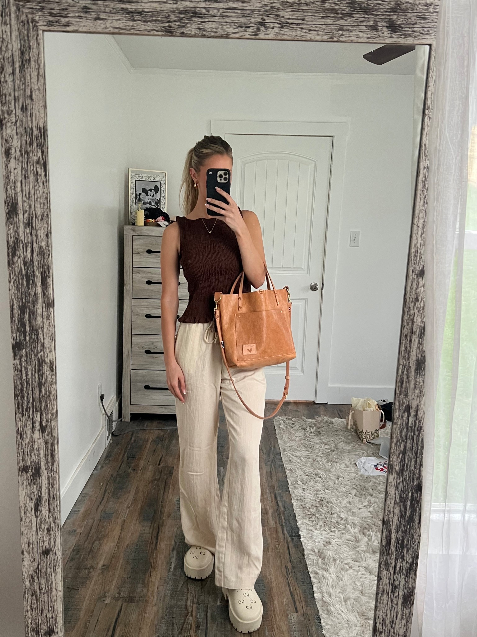 Rainy day open house vibes

Use code KELLEY20 at Meanwhile Back on the Farm to snag my purse and more at a discount! #meanwhileambassador