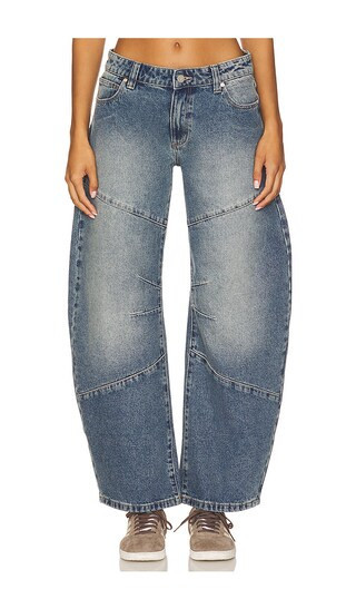 Abrand 99 Barrel Jeans in Blue. - size 30 | Revolve Clothing (Global)