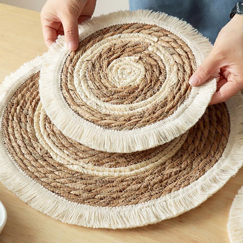9.8" Round Braided Placemats Set of 2 for Dining Tables,Heat Resistant Jute Table Mats Farmhouse ... | Walmart (US)