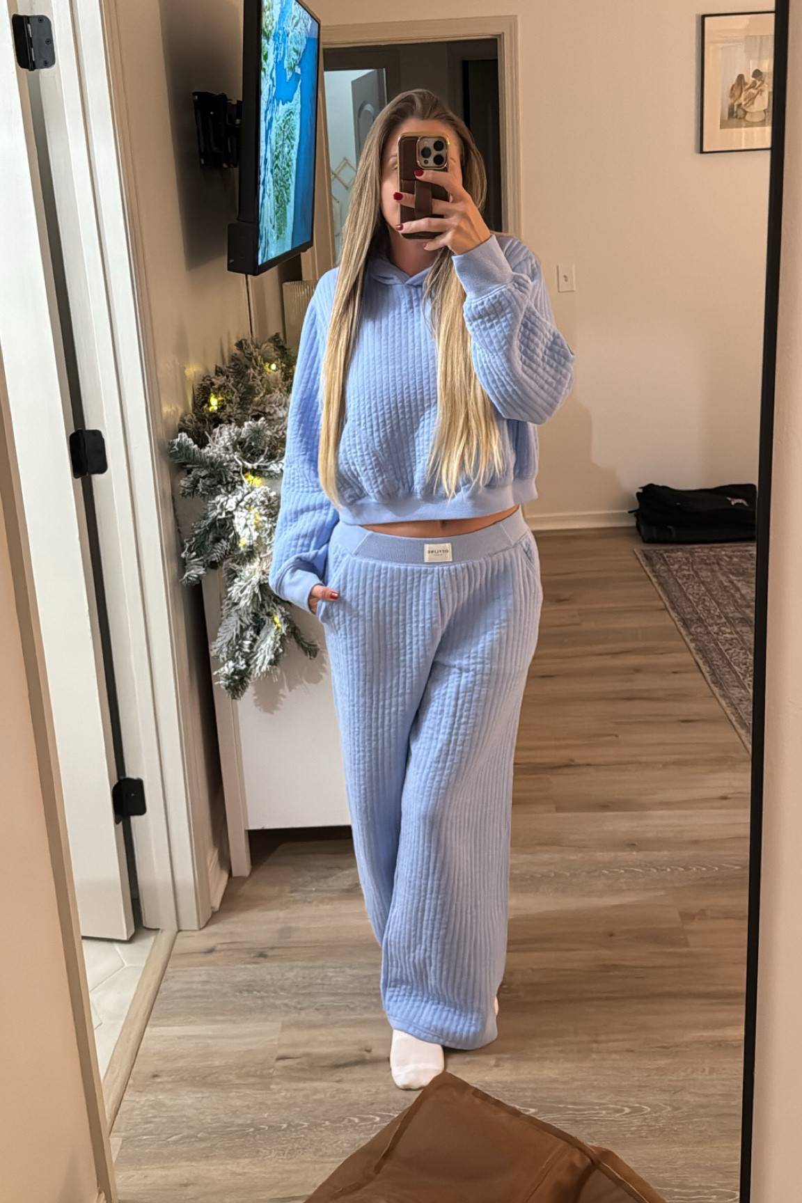 Cozy Aerie set on sale now 

#LTKHoliday #LTKGiftGuide #LTKSeasonal