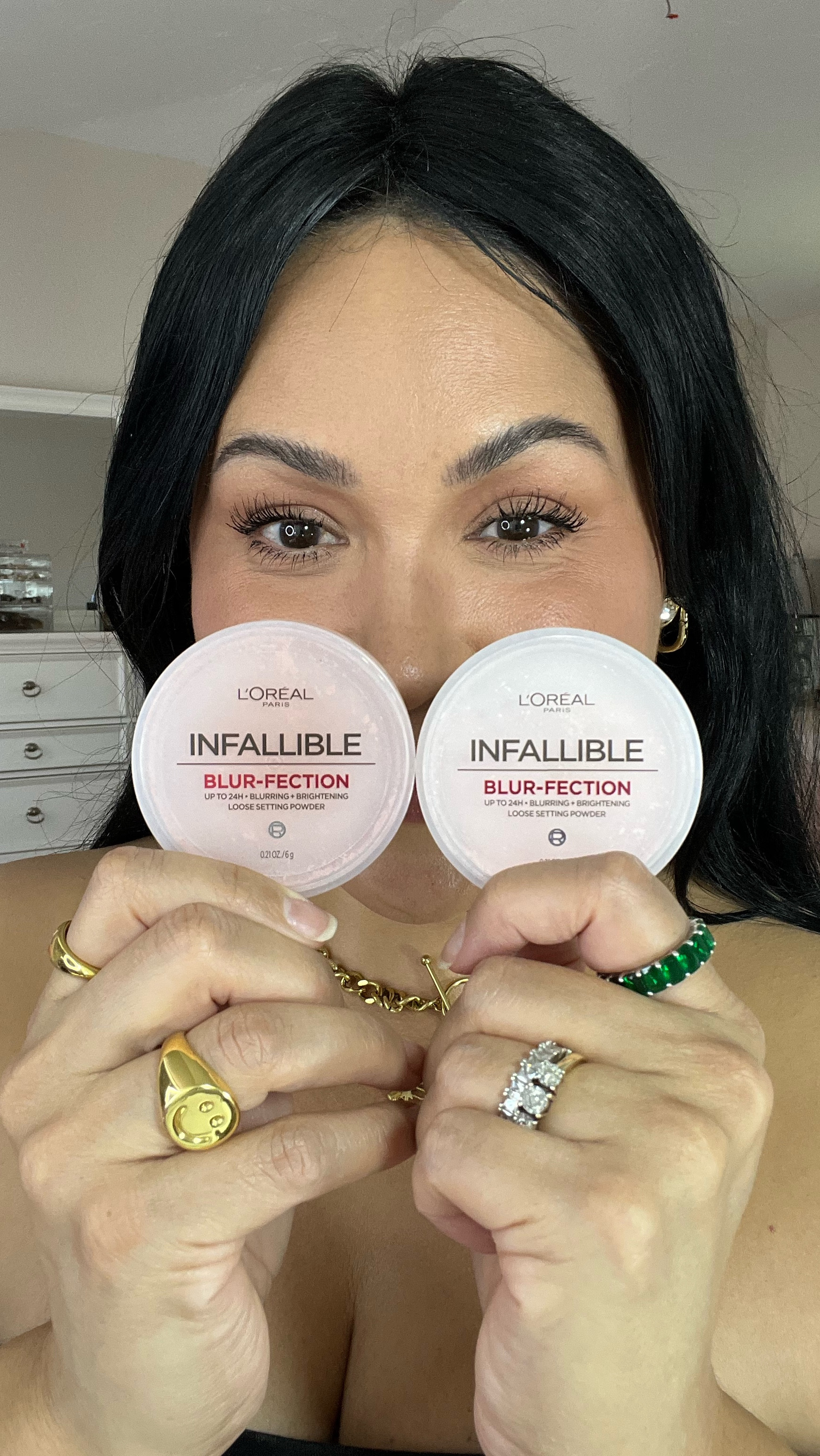 We have options! Multiple shades of pink setting powder at the drugstore. @lorealparis Infallible Blur-fection in 01 light pink and 05 medium deep pink 

#affordablemakeup #nofiltermakeup #matureskin #matureskinmakeup #realskin #settingpowder #drugstoremakeup #pinkpowder

#LTKOver40 #LTKBeauty #LTKFindsUnder50