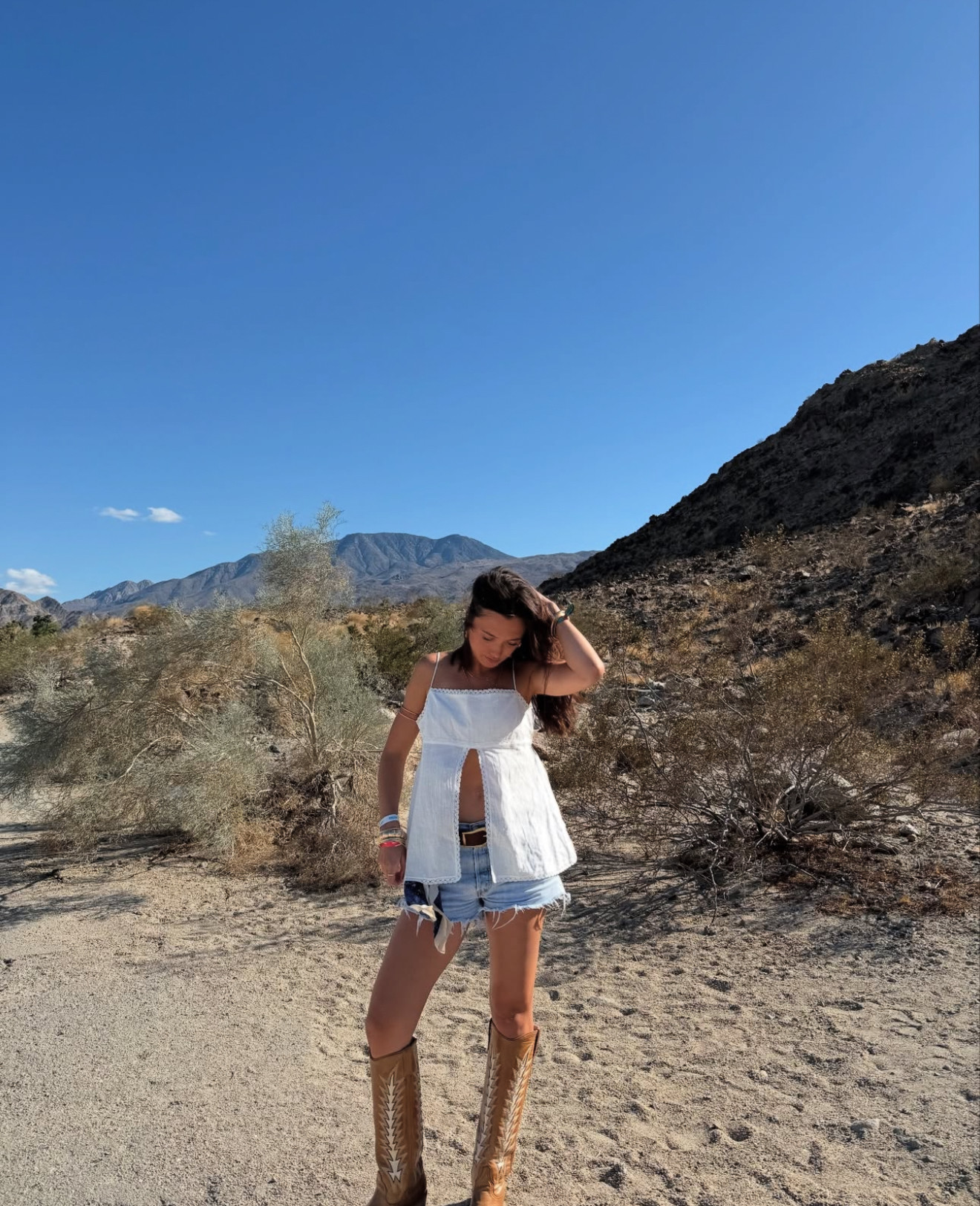 This top is currently sold out but I linked a similar one!  

 #LTKFestival #LTKSeasonal #LTKStyleTip