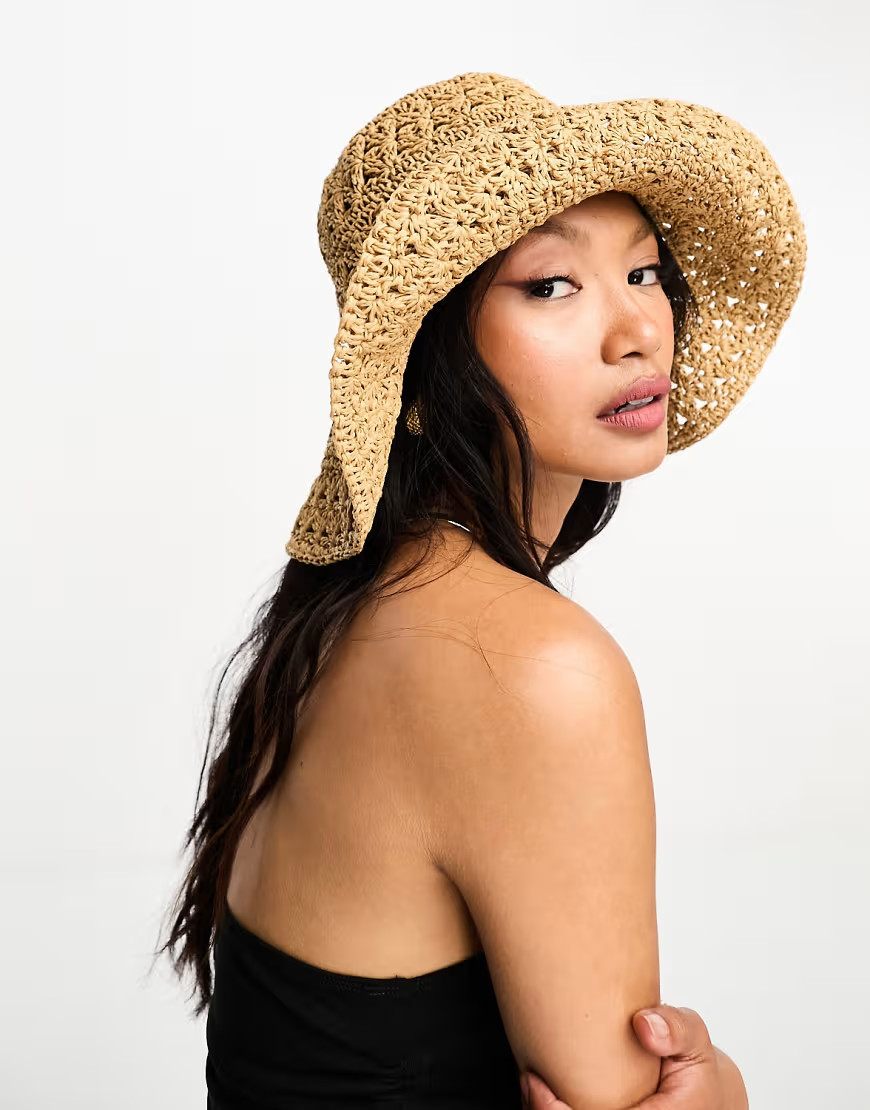 & Other Stories crochet bucket hat in natural-Neutral | ASOS (Global)