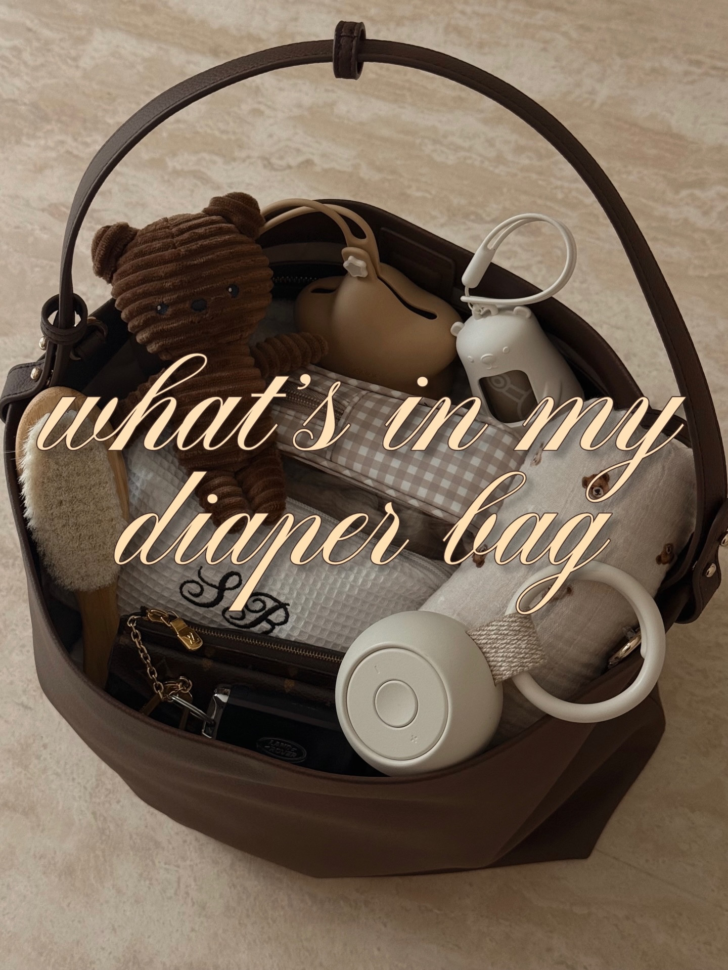 what's in my diaper bag as a first-time mom! comment BAG and I'll send you links to all my diaper bag must haves 👜👼🏻🍼 

#diaperbag #diaperbagmusthaves #whatsinmybag #diaperbagessentials #diaperbags
