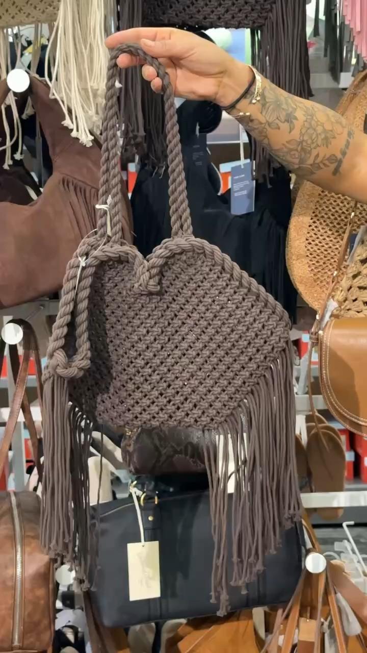 If it has fringe, it’s coming home with me 🤎