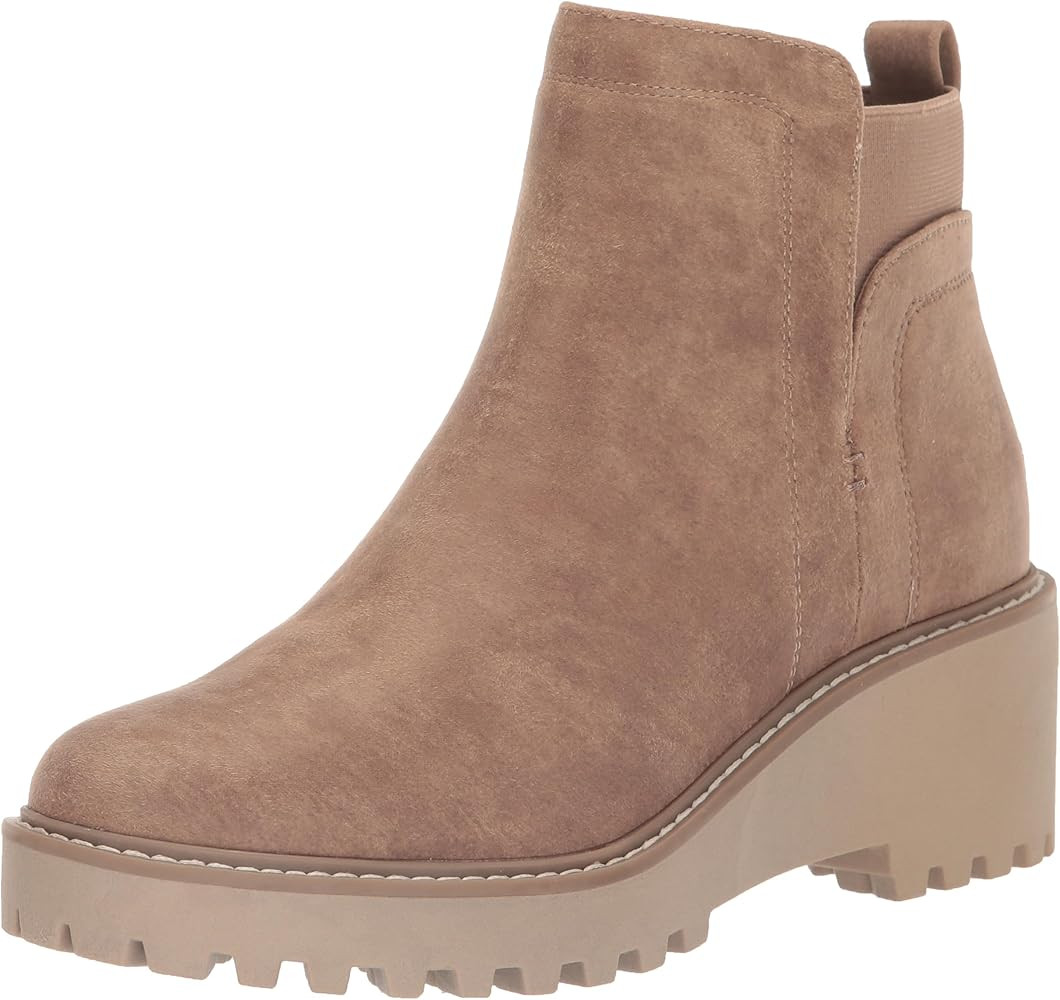 DV Dolce Vita Women's Rielle Ankle Boot | Amazon (US)