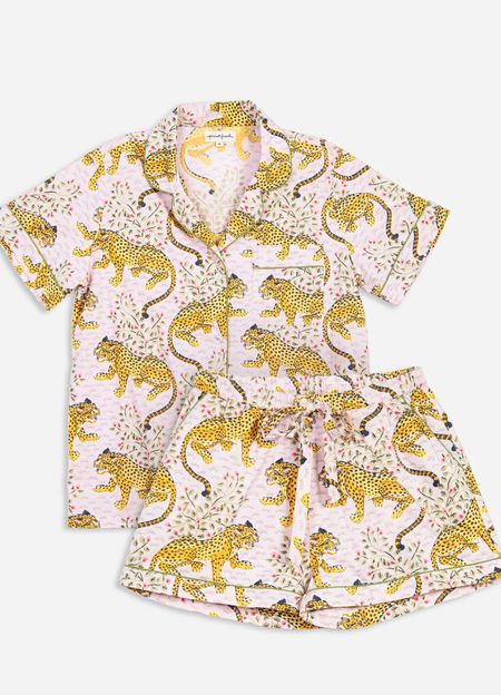 I consider this a toned down valentines pajama for Mom, I really am head over heels for the print.  They have tons of different styles as well as matching slippers too! 

#ValentinesPajamas #ValentinesGifts #ValentinesGiftsForHer #GiftsForMom #ThePerfectPajamas

#LTKGiftGuide #LTKSeasonal #LTKstyletip