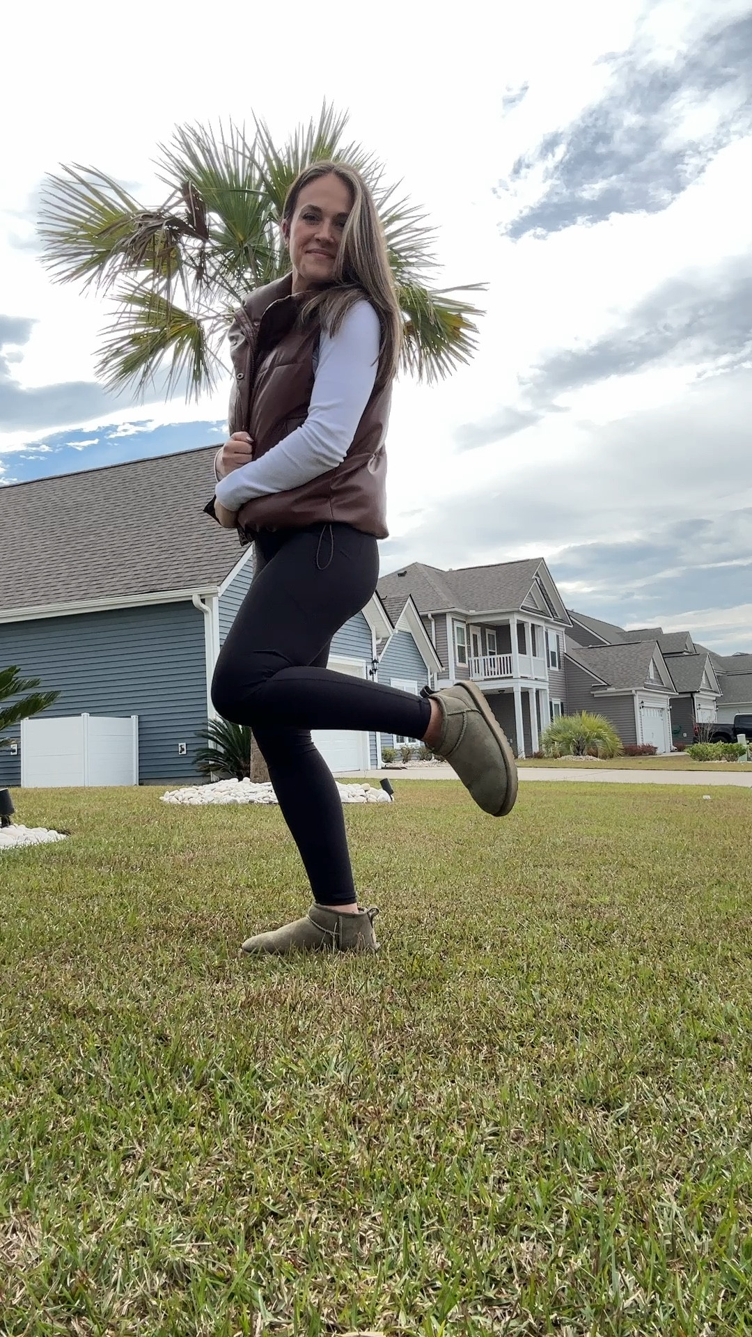 My fall uniform - leggings, vest & UGGs

Fall outfits, fall style, mom style, mom ootd

#LTKSeasonal #LTKStyleTip #LTKSaleAlert
