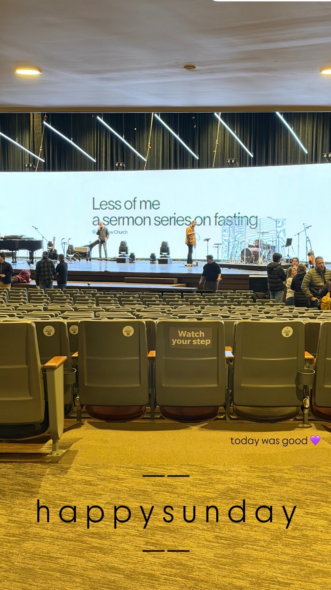 ——
h a p p y s u n d a y
—— @eastviewchurch  today was good 💜