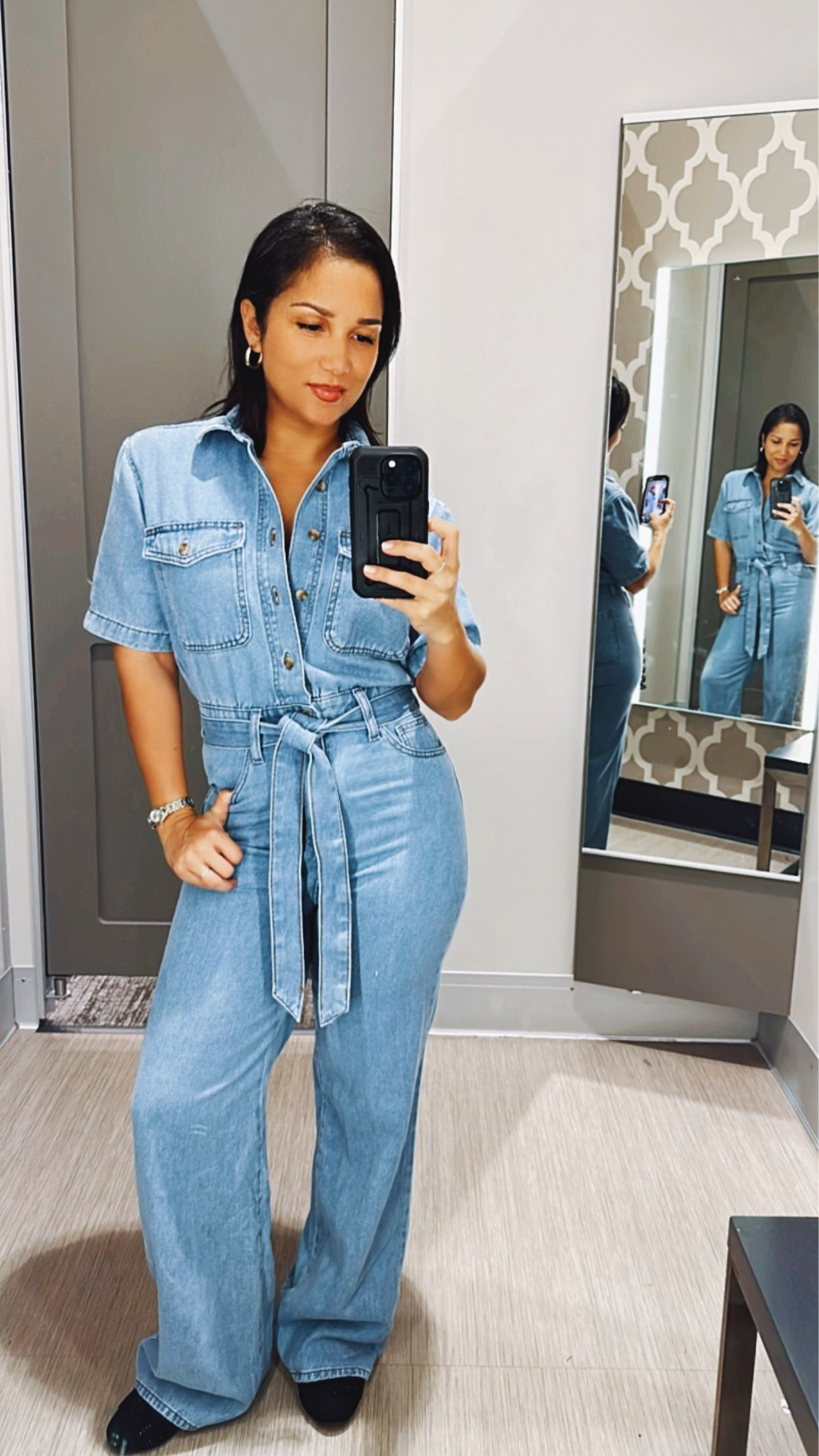 This denim jumpsuit is definitely not helping cure my jumpsuit addiction! As soon as I saw it, I had to have it! Gotta love a versatile fit! Runs big so I sized down for a tighter fit.

Denim jumpsuit
Target find
Target deals
Target style
Target denim

#LTKover40 #LTKfindsunder100 #LTKfindsunder50