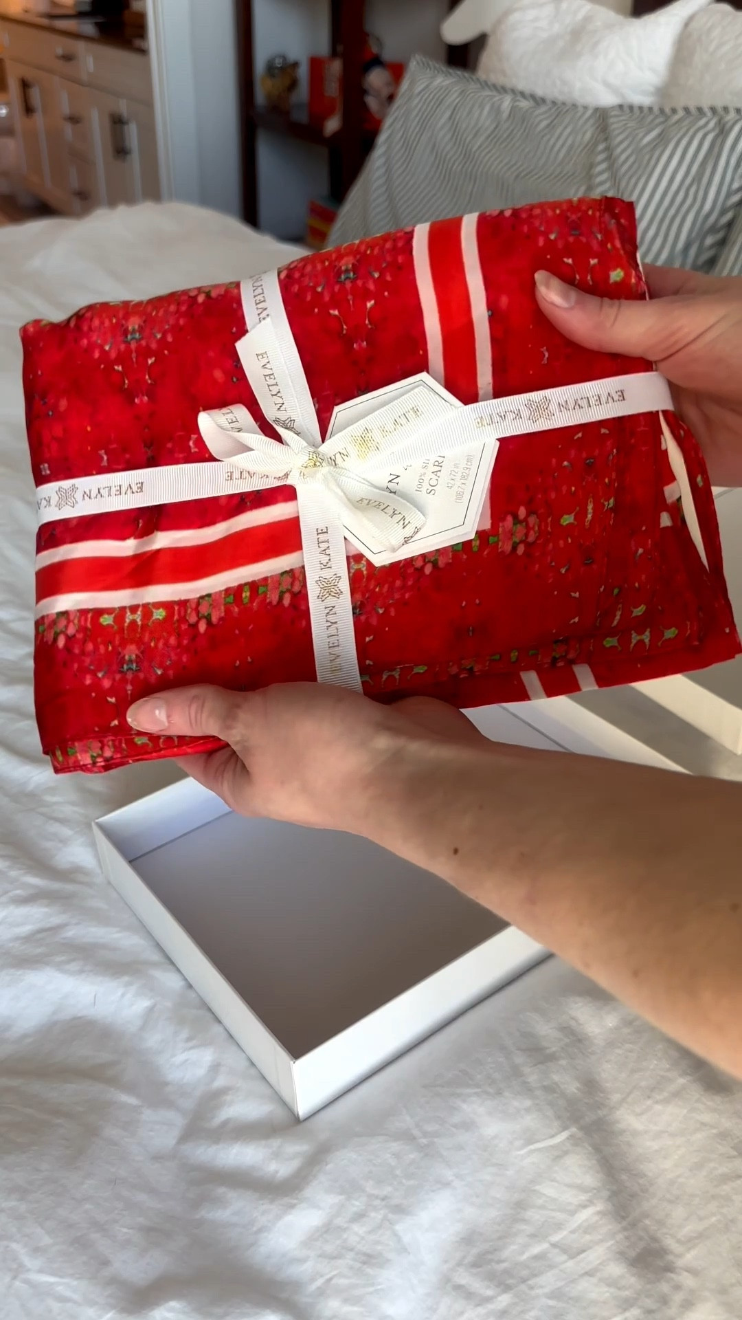 A perfect fall accessory!! Evelyn & Kate have such gorgeous designs for their scarves & bags, and currently they’re on sale! Use code Fall2025 at checkout to get 20% off when you spend $100 on a stunning piece for your wardrobe 🤍🧣

#LTKSaleAlert