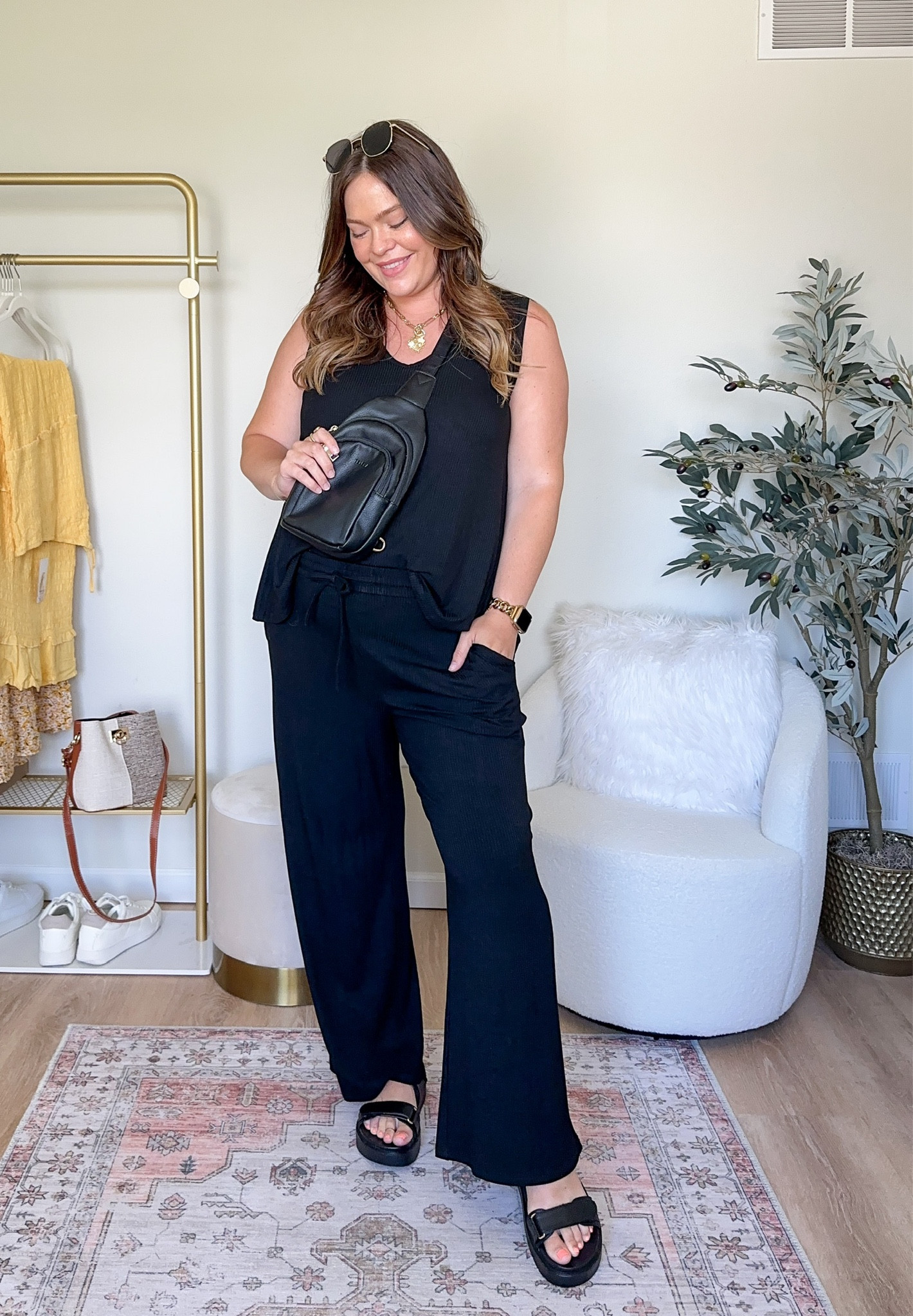 Matching Lounge set that can be worn as pajamas, loungewear or out and about! 2 ways to style with accessories // bump friendly outfit / non maternity - wearing true size large and stretches - other color options 👏🏼