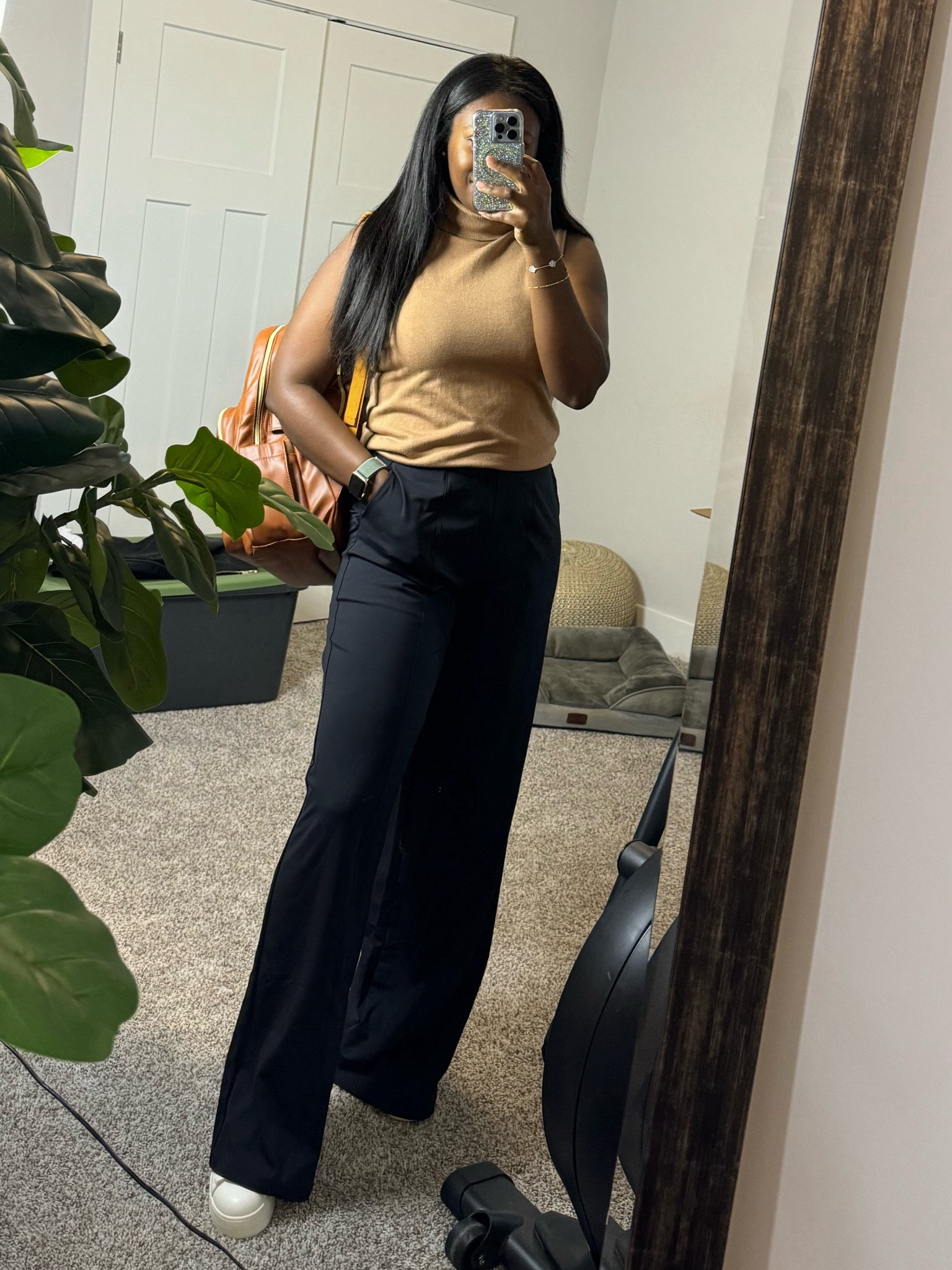 Another cute comfy office outfit 🤍🤎

#LTKmidsize #LTKworkwear #LTKstyletip