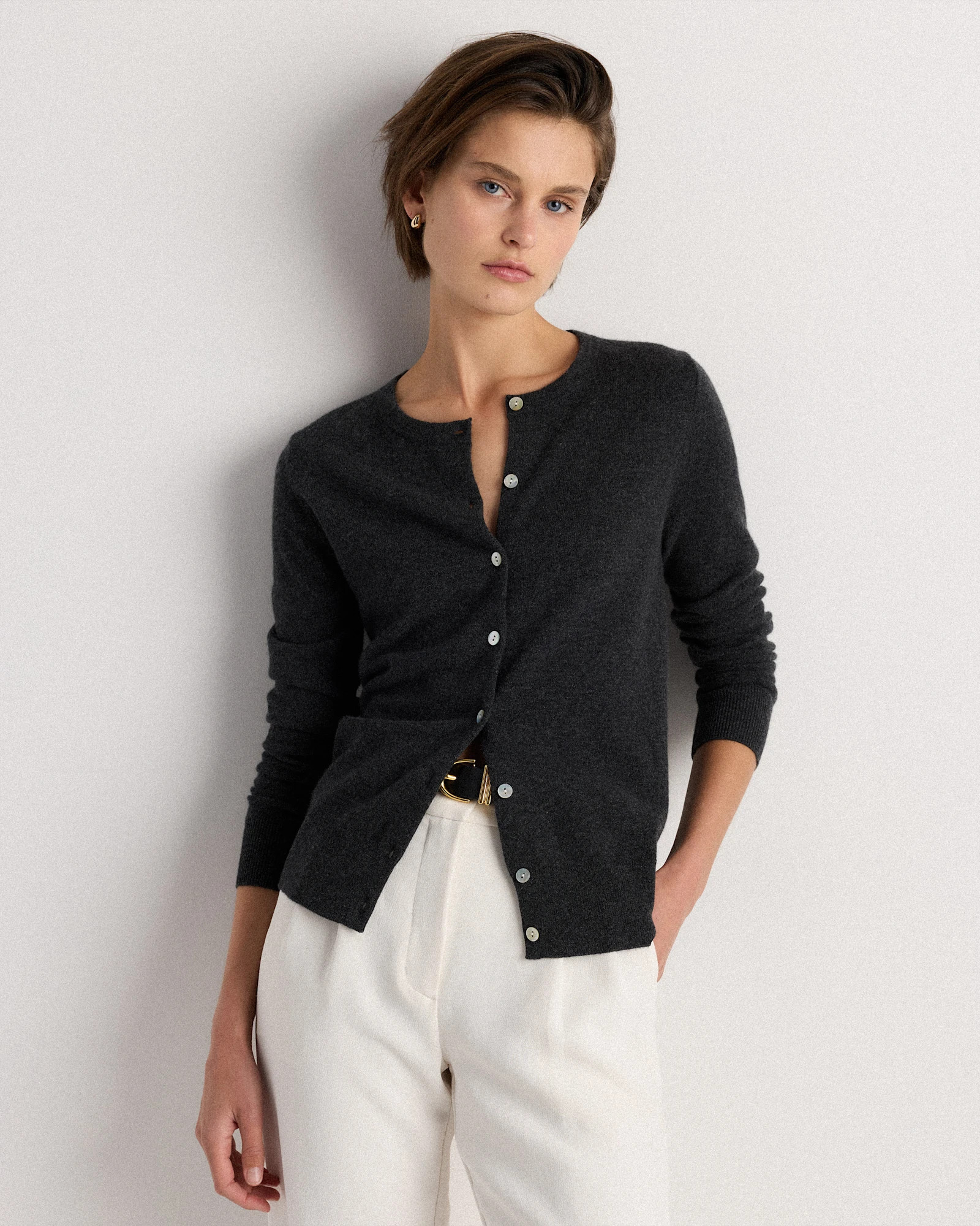 Quince | Women's Mongolian Cashmere Cardigan Sweater in True Navy, Size Medium | Quince