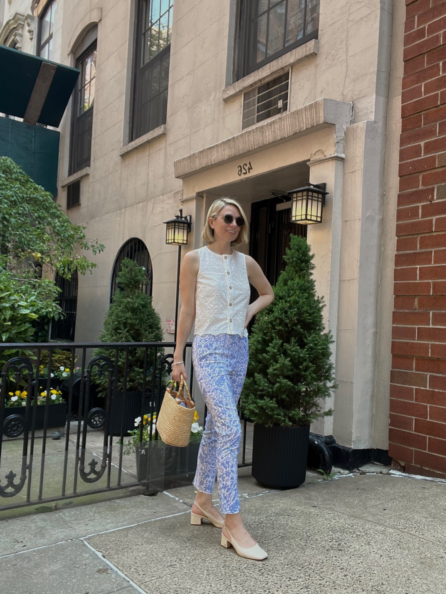 Spring outfit. Summer outfit. Cigarette pants
.
.
.
…. 

#LTKStyleTip #LTKWorkwear #LTKSummerEdit