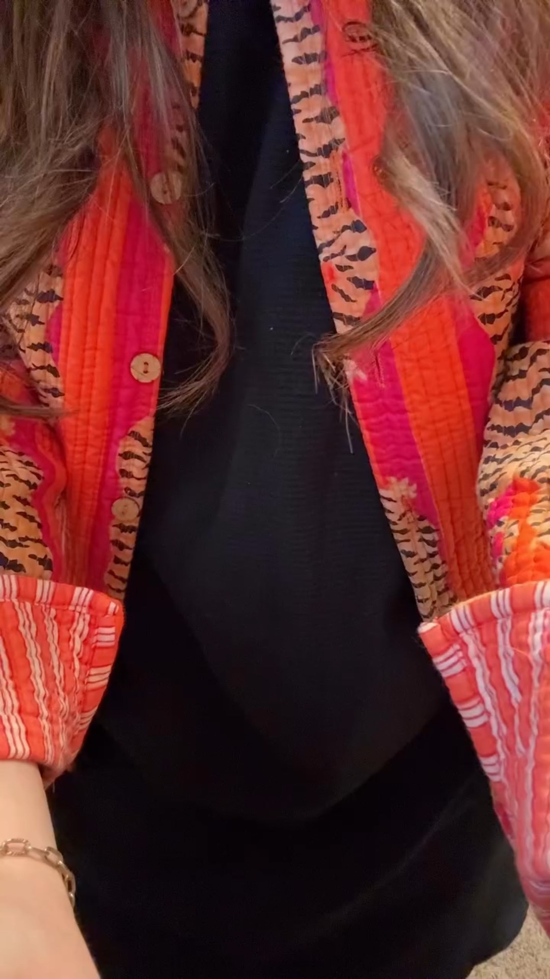 I call this one “my toddler asked me to sleep with him at 4 AM and I woke up at 7:32 to get ready for work, drop Tripp off at school and drive to Decatur 🫠“ but
thanks to @theshoppeatcoldwater l always look put together. Everything I’m wearing is from The Shoppe except the shoes!
@dibatrue @susanshaw @brightoncollectibles 
#OOTD #workfit #outfitinspo #blockprint