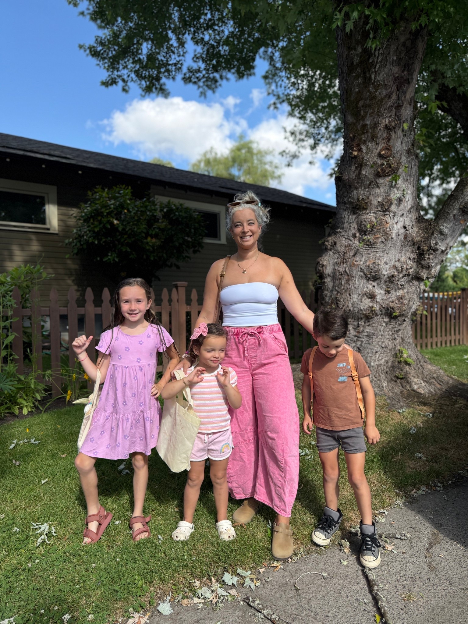Farmers market pots. Mom style, barrel jeans. 

Jeans: small petite. 

#LTKFindsUnder50 #LTKSeasonal #LTKSummerEdit