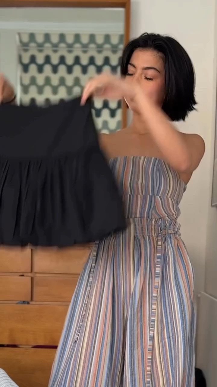 Una falda, 3 looks 🌙. 
-
Estoy obsesionada con la faldas globos 🪄🎈.
-
Este tipo de diseño va a estar muy top en el verano! Te invito a que lo uses! Lo vas encontrar en maxi faldas, vestidos y faldas cortas. Por eso te dejé 3 tipos de outfits de diferentes estilos para que tengas idea de cómo utilizarlos ✨.
-
Te gustó este tipo de tips? Te gustaría ver más? Déjame un comentario para saber 👉.
-
#fashion #style #stylish #stile #style #fashionblogger #nycfashionstylist #fashionstylist #tips #modagram #ootd