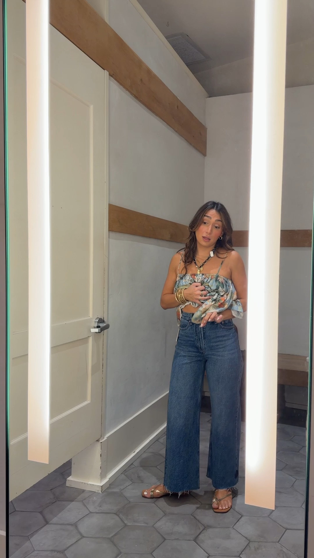 Size s top 25 jean

#LTKgrwm #LTKootd