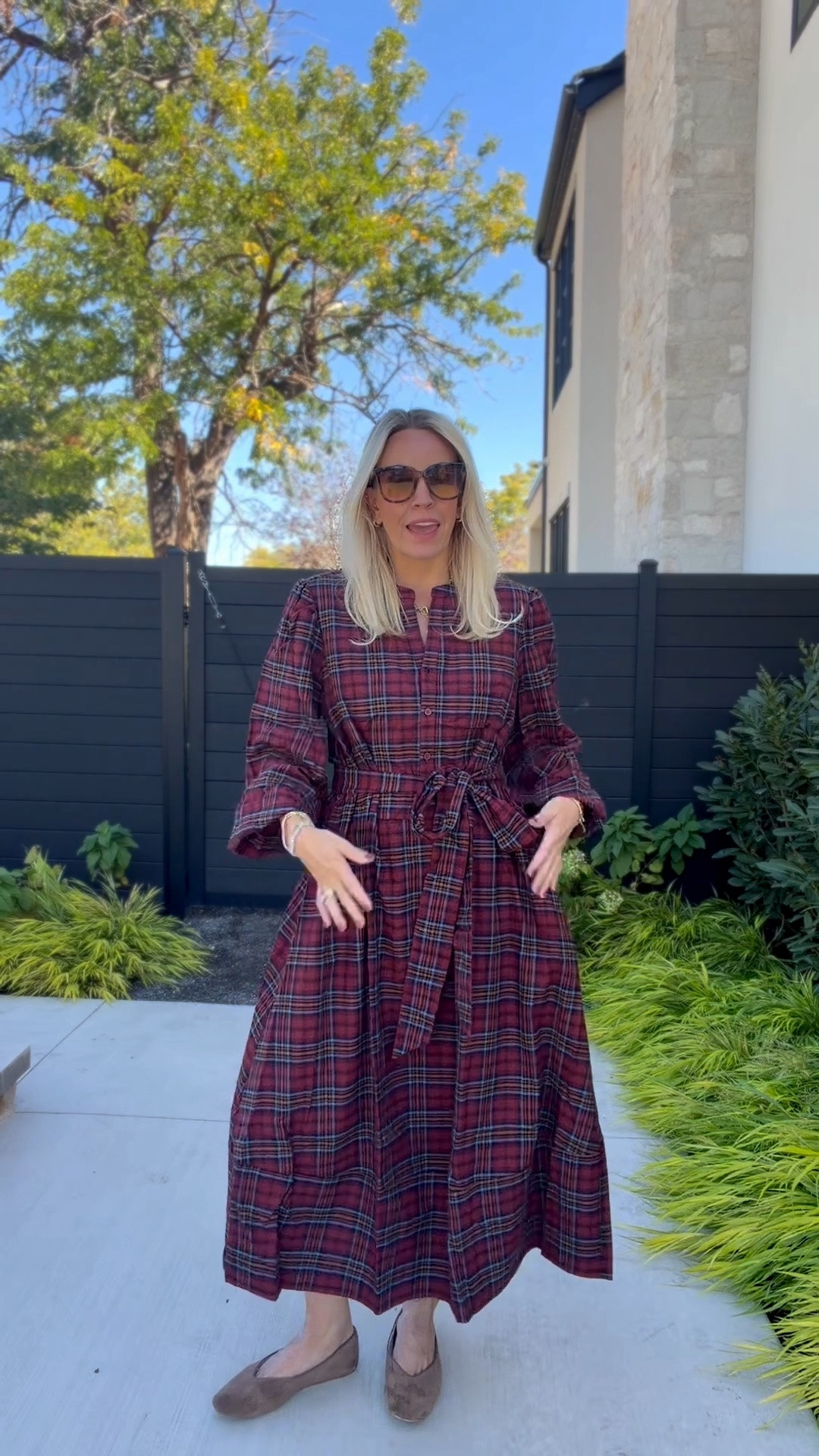 This dress looks so expensive!!

#LTKootd #LTKgrwm #LTKmomlife