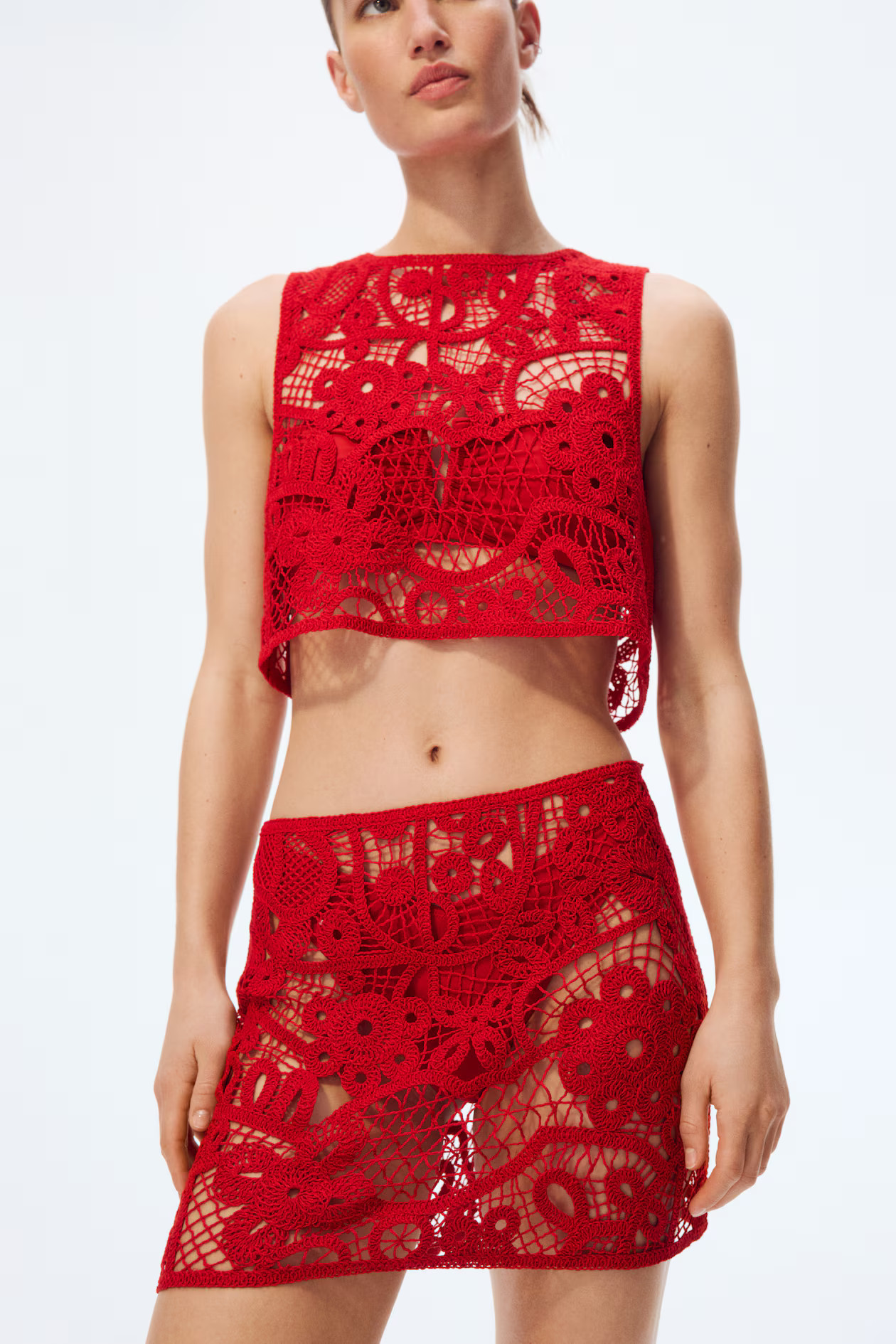 Crochet-look beach skirt | H&M (UK, MY, IN, SG, PH, TW, HK)