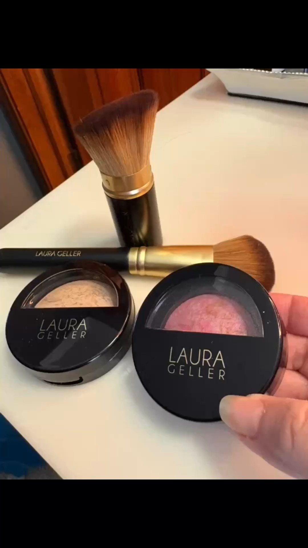 I love the Laura Geller NY baked makeup line. It’s great for all skin types, but it’s really good for us with more mature skin. Does not go in the wrinkles/lines. Tagging all the products in the photo. I love them all and going to be grabbing some more during all the black Friday sales!

#LTKOver40 #LTKgrwm #LTKCyberWeek