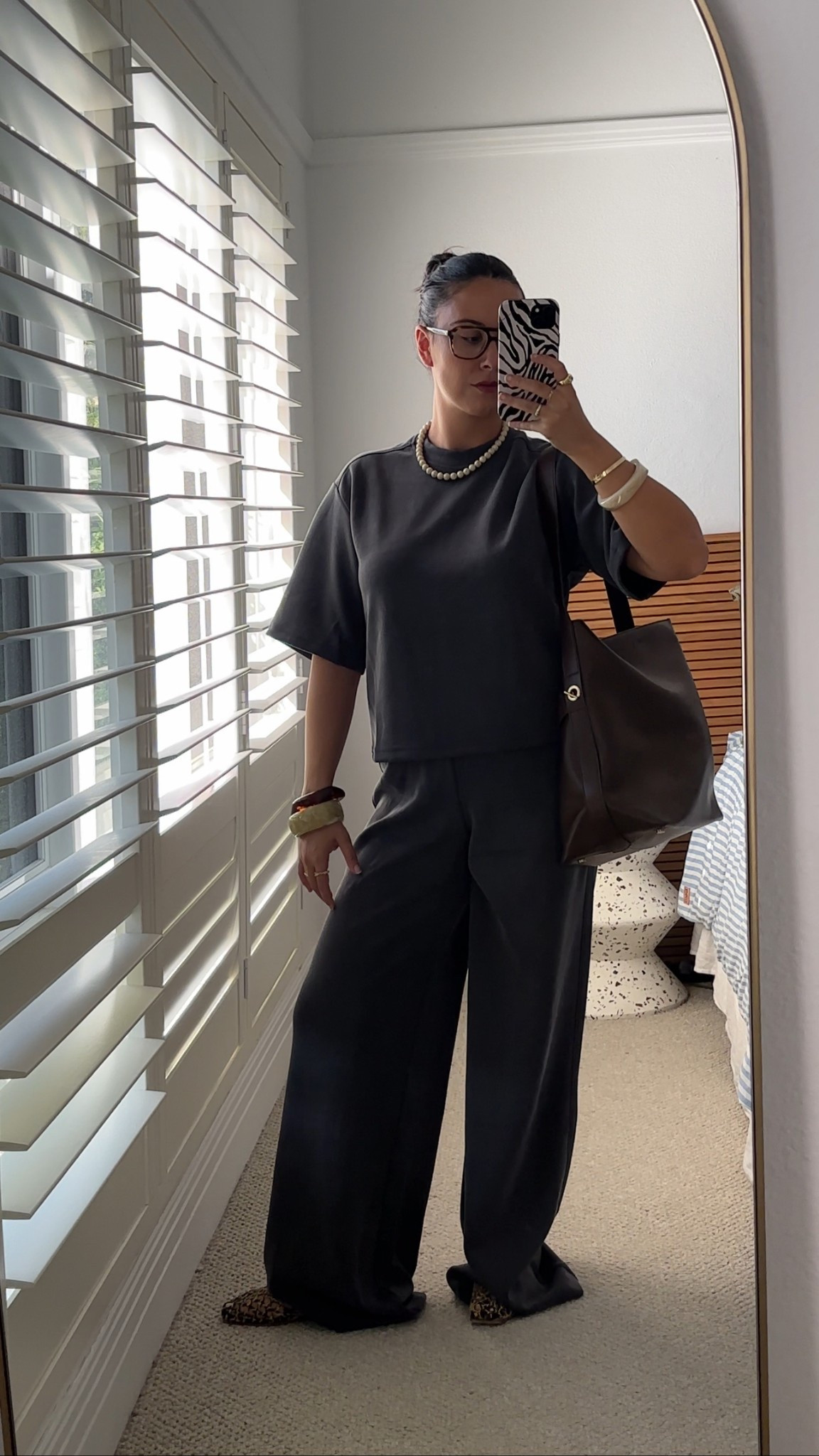 day 2 of outfits everyday - the comfiest set i’ve ever put on, the material is sooo soft 

#LTKaustralia #LTKautumn