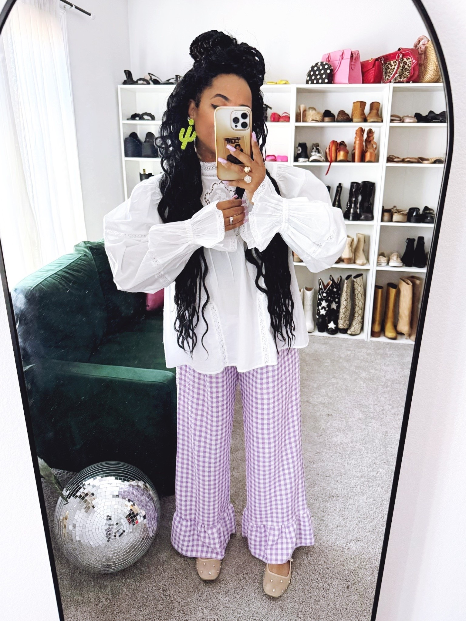 Easter Weekend #outfit 🐰🌸🐥🥚
.
white lace detailed top with lavender gingham ruffle pants 🐰

#LTKSeasonal #LTKootd #LTKgrwm