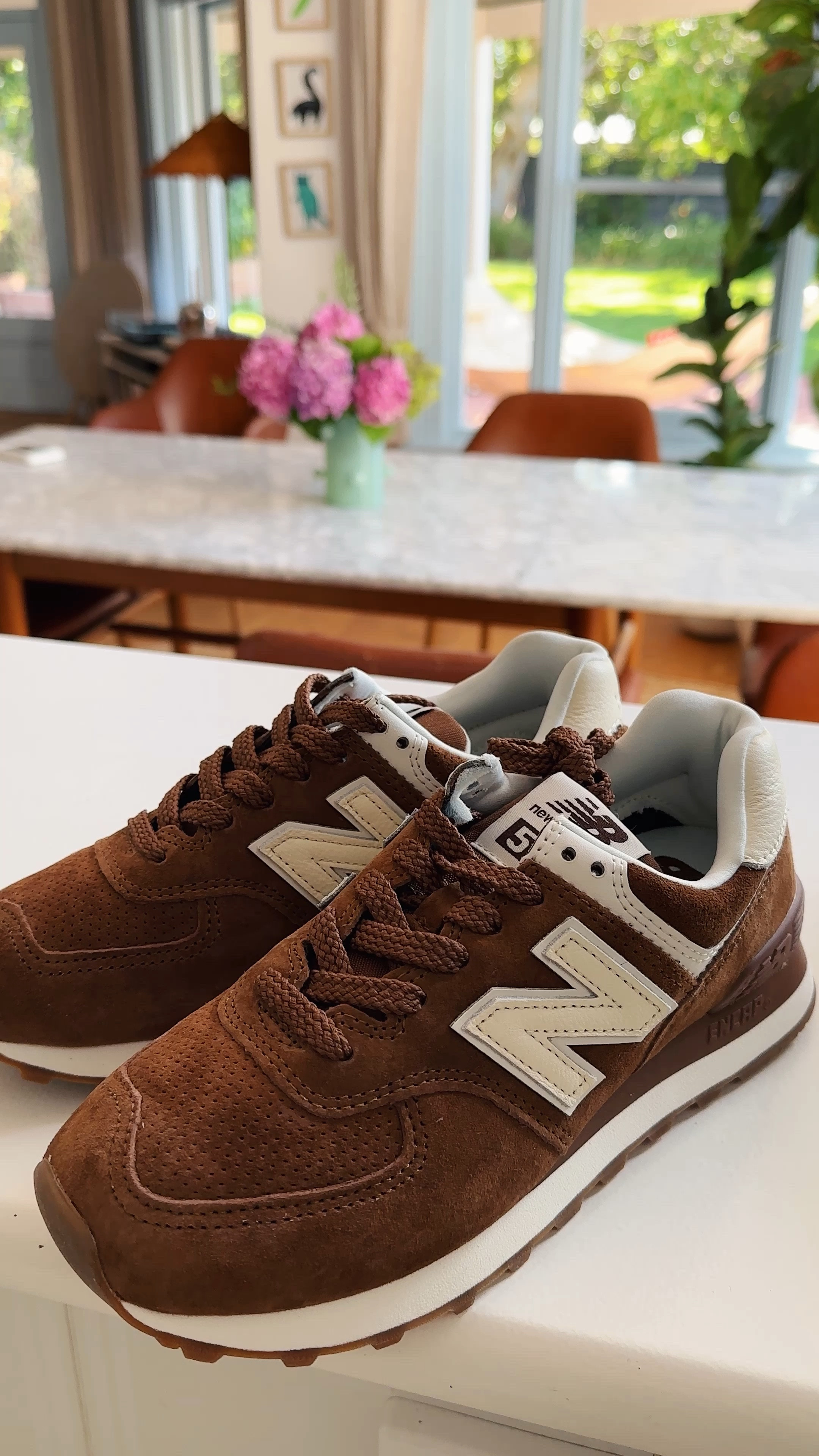 These 574’s just hit the Iconic and I will be smashing all winter

#LTKshoecrush #LTKSeasonal #LTKaustralia