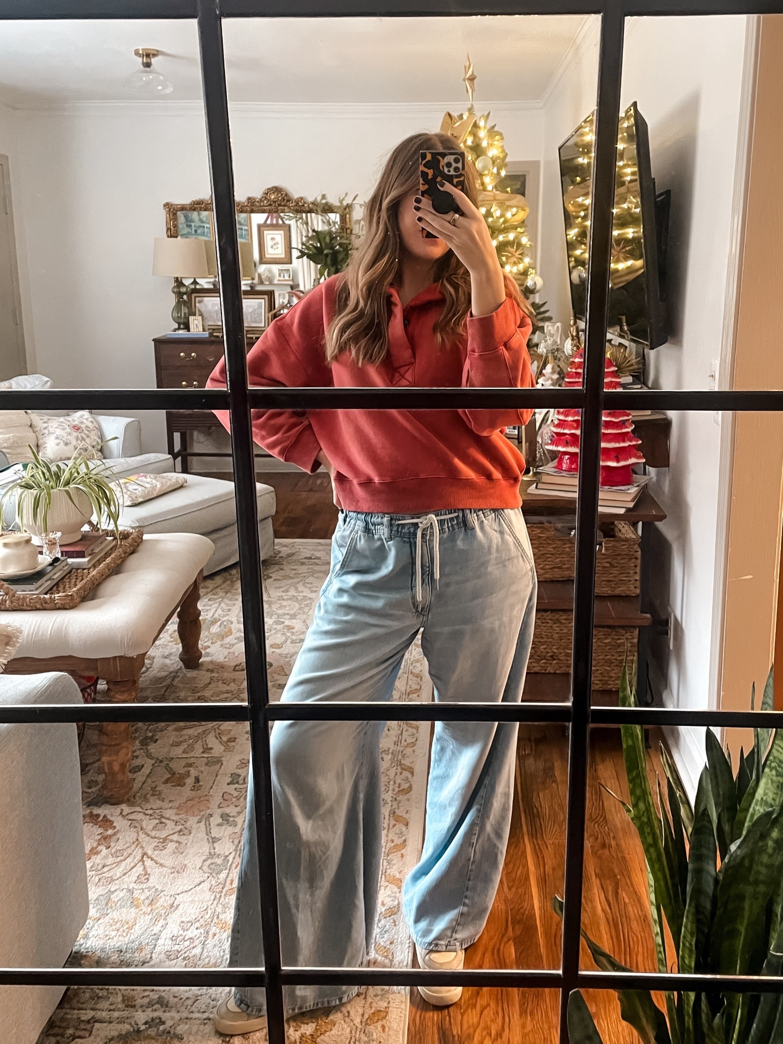 officially only in stretchy pants! sized up in this pullover since it’s cropped!
#widelegjeans #freepeople #casualoutfits #cozy

#LTKBump #LTKMidsize #LTKootd