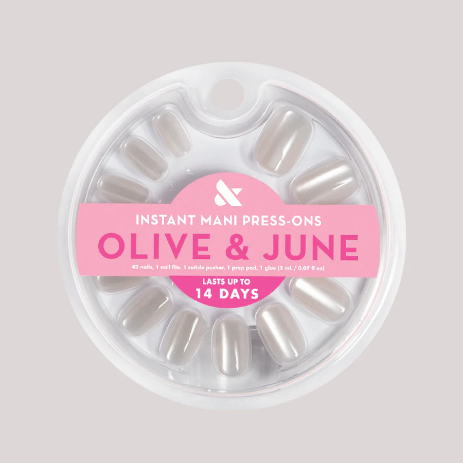 Cream Velvet - Press-On | Short | Squoval | Olive & June