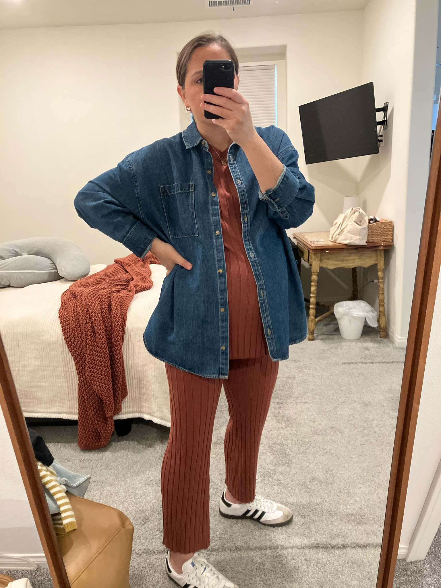 Comfortable non maternity bump friendly outfit 

#LTKStyleTip #LTKBump #LTKMidsize