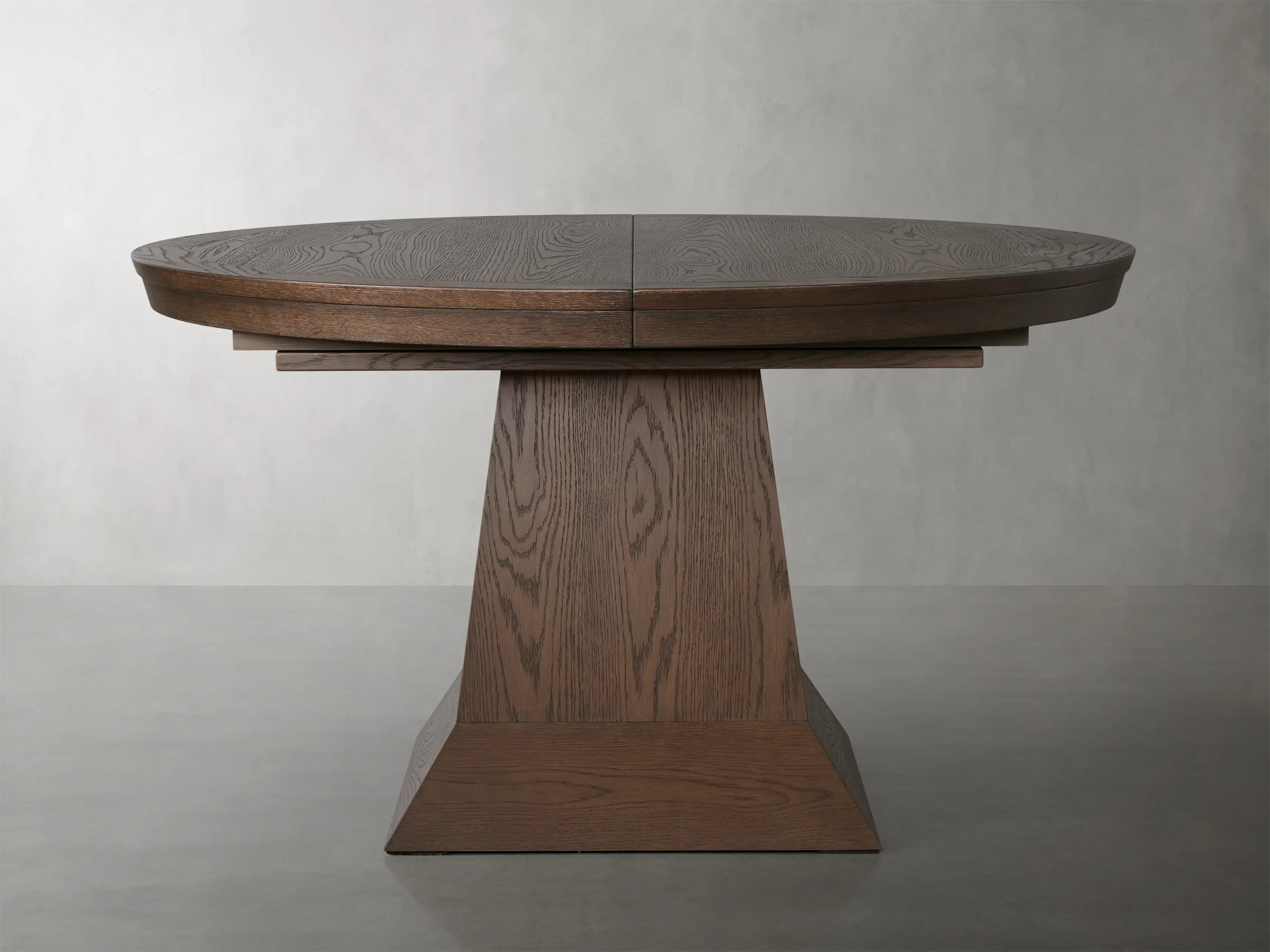 Leighton Dining Table | Arhaus