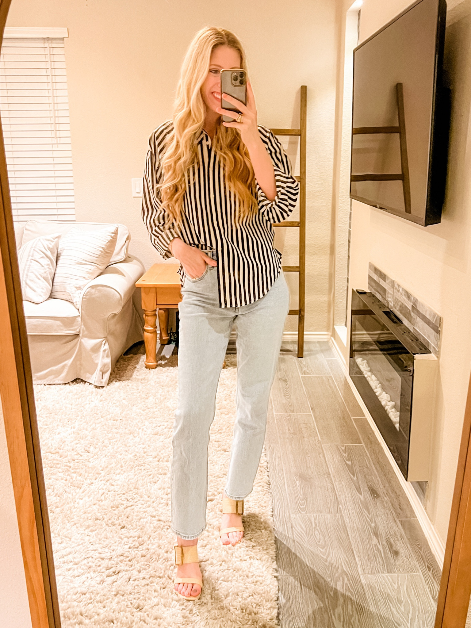 A&F jeans on sale 🫶

Love the curve love ultra high rise fit! I’m 5’7” wearing a long in length 

Jeans. Denim. High rise. Abercrombies sale. 

#LTKsalealert #LTKSeasonal #LTKfindsunder100