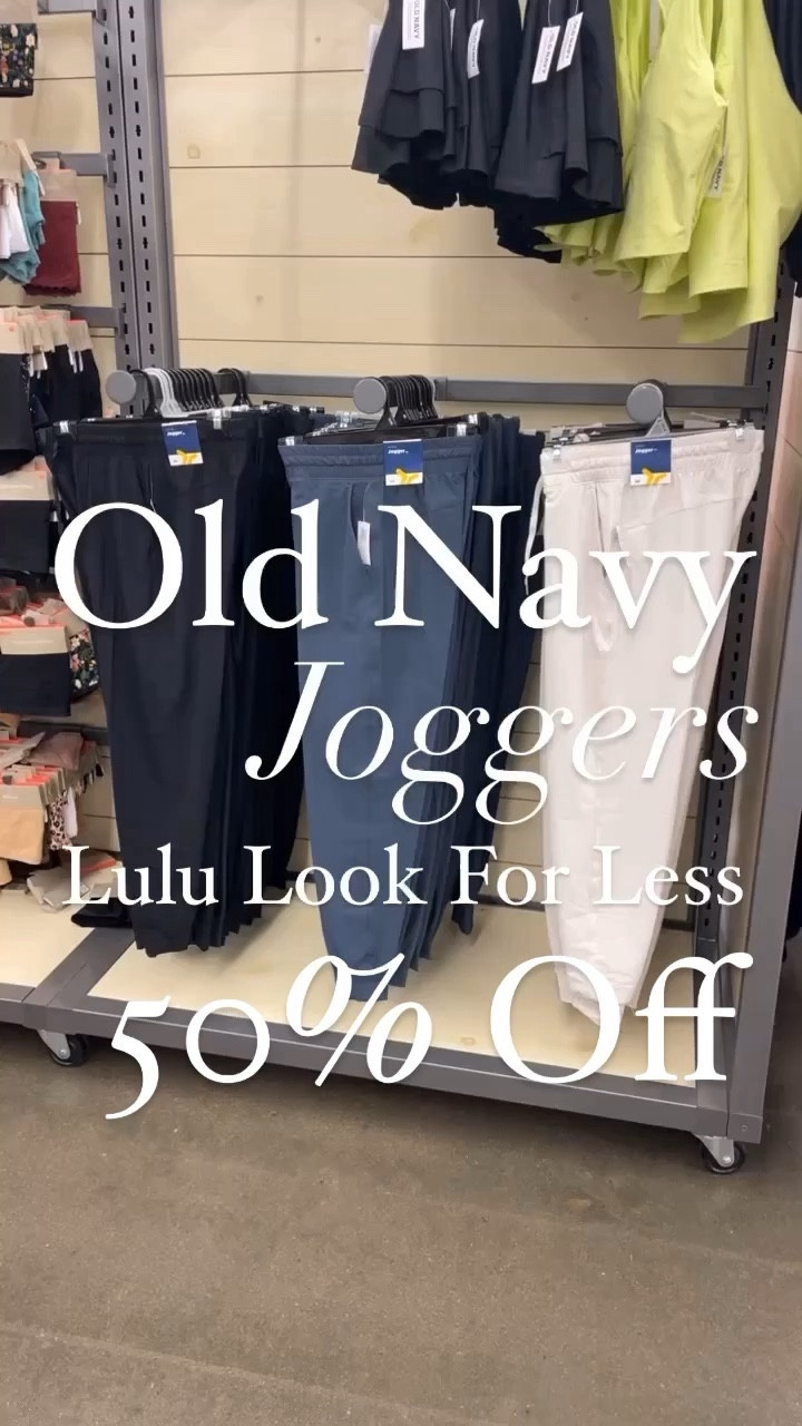 . Loving these old navy sets and they’re 50% off today. They remind me of lulu - quality is so good and they come in such pretty colors ✨ 
.
#oldnavy #oldnavstyle #oldnavyactive #loungesets #loungewear #casualstyle #casualoutfit 

#LTKsalealert #LTKfitness #LTKfindsunder50