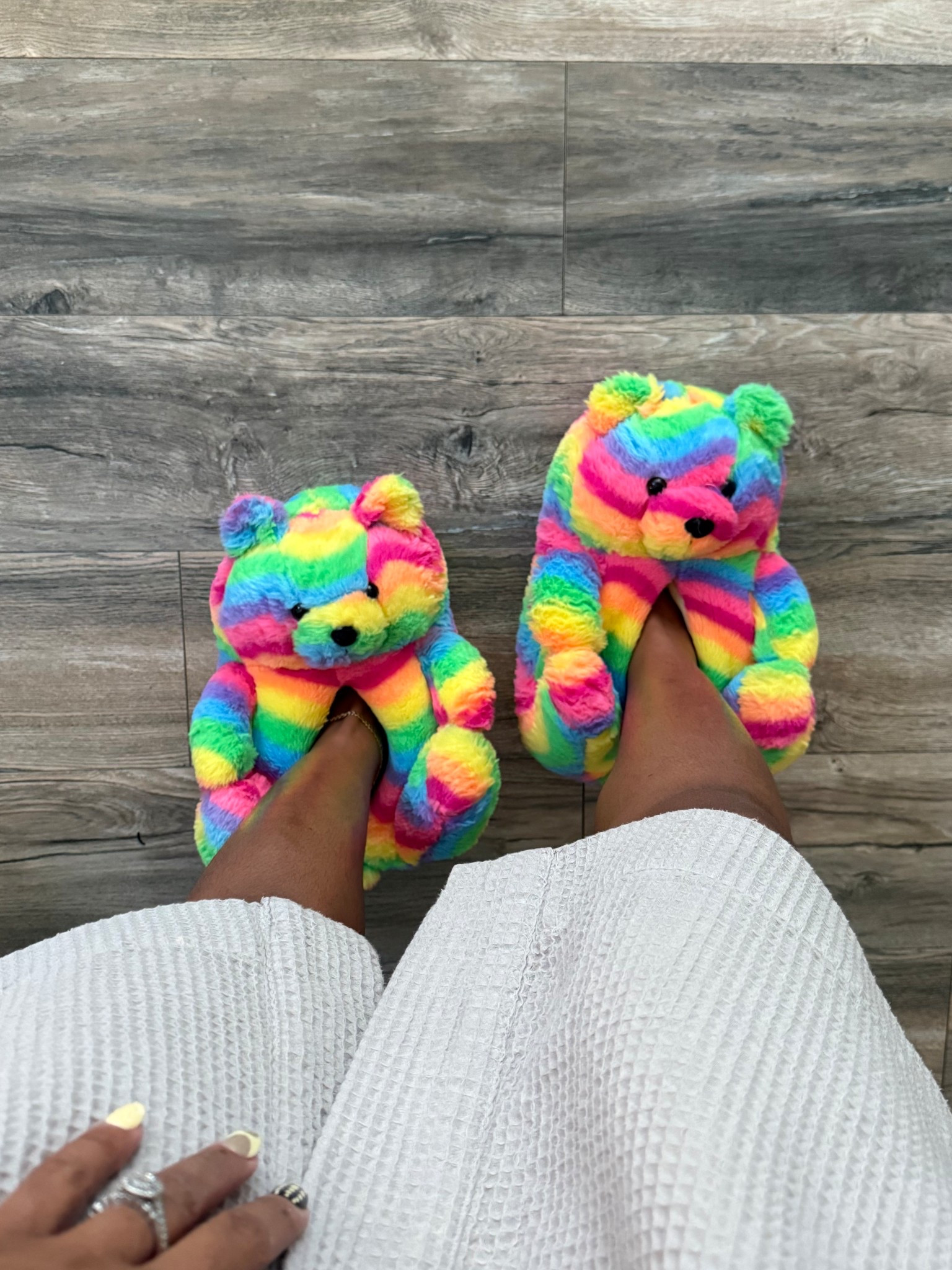 the most comfy house shoes evaaa 🌈💕

#LTKHome #LTKBeauty