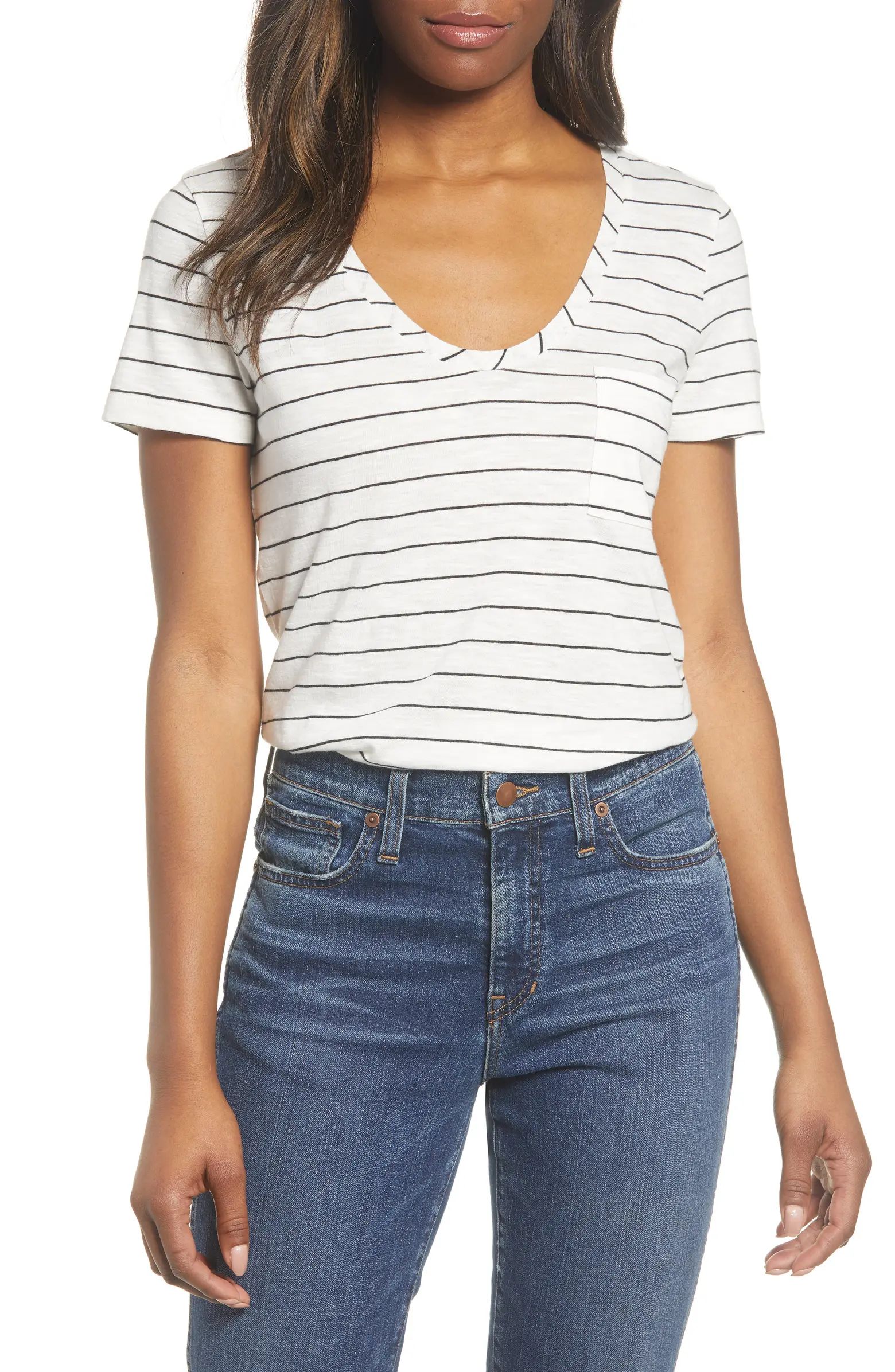 Caslon® Rounded V-Neck T-Shirt | Nordstrom | Nordstrom