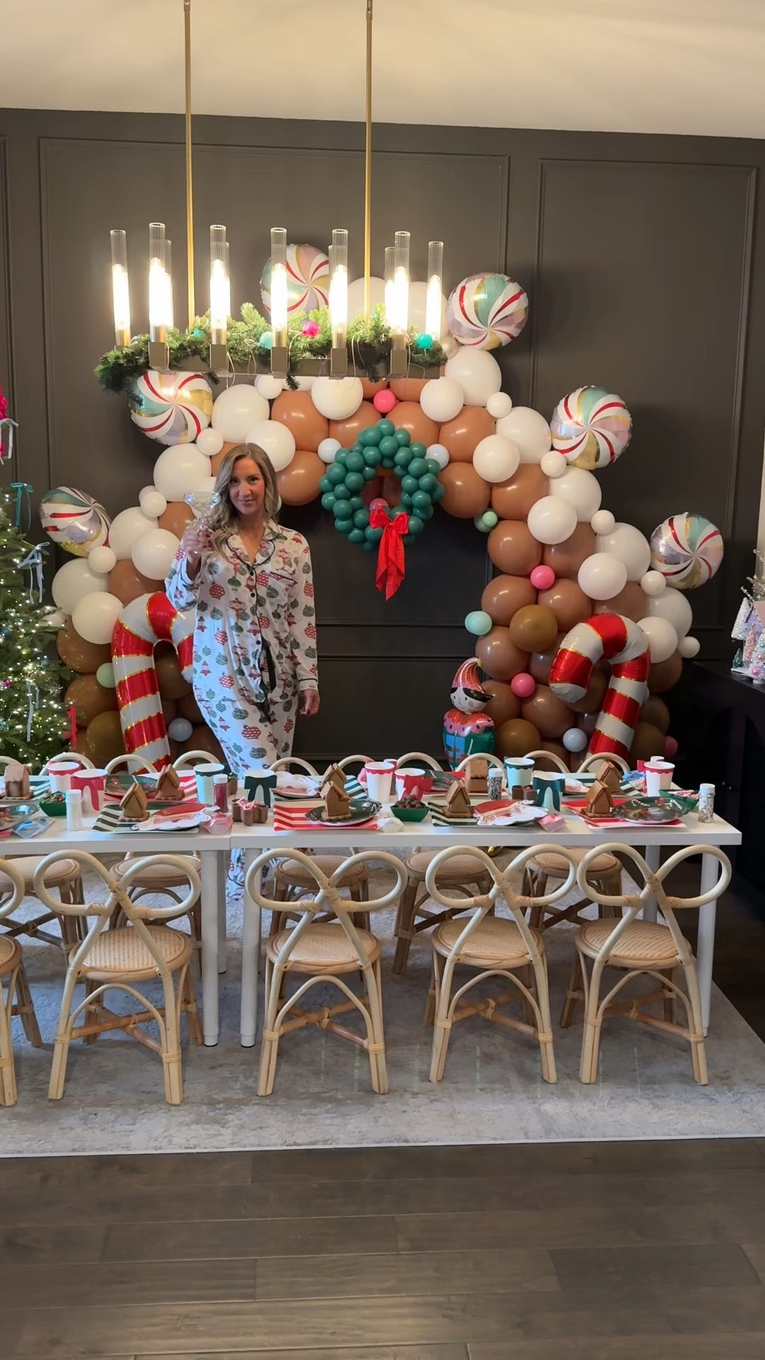 Kids christmas party food & decor

So many easy ways to make festive snacks and treats!

Christmas party, party food, christmas dress, tablescape, home decor, christmas gift, gingerbread house, santa

#LTKKids #LTKHome #LTKHoliday