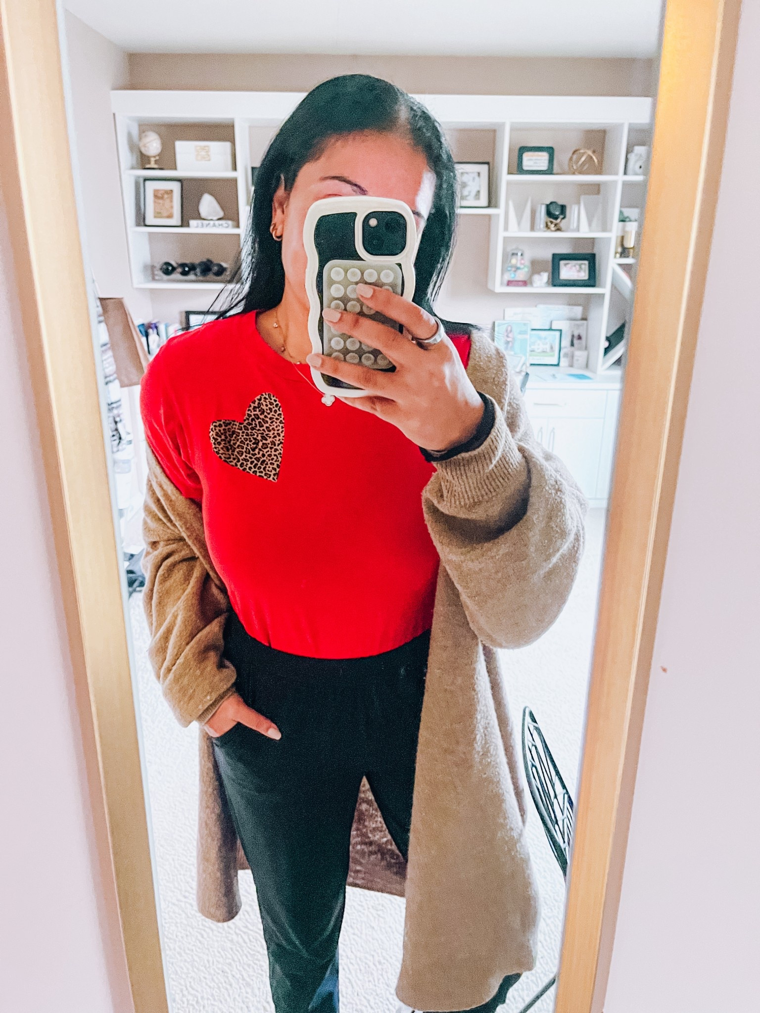 Heart tee
Zella joggers
Casual Friday
Valentine’s Day inspo
Longline cardigan


#LTKdayinmylife #LTKmomlife #LTKootd