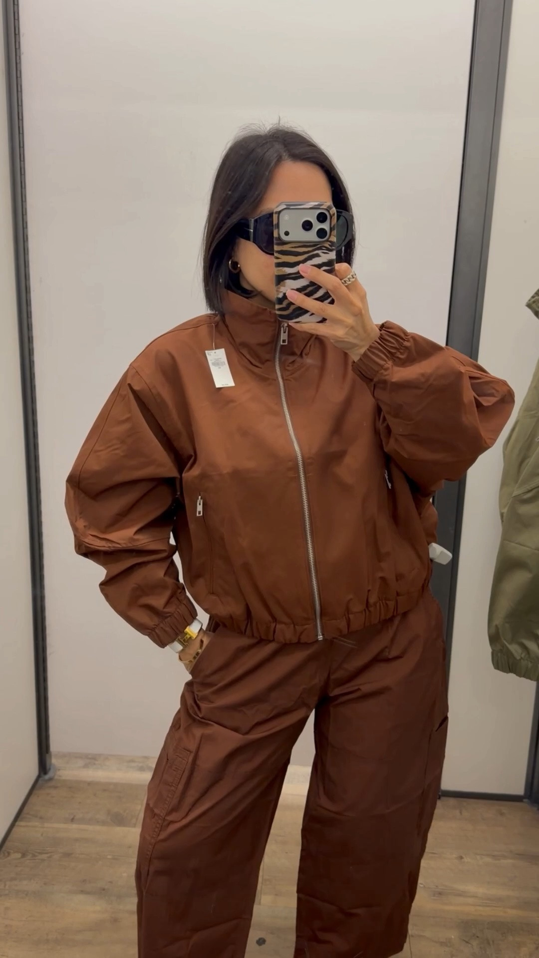 Old navy funnel neck jacket in brown wearing size xs.

#LTKootd #LTKPetite #LTKgrwm