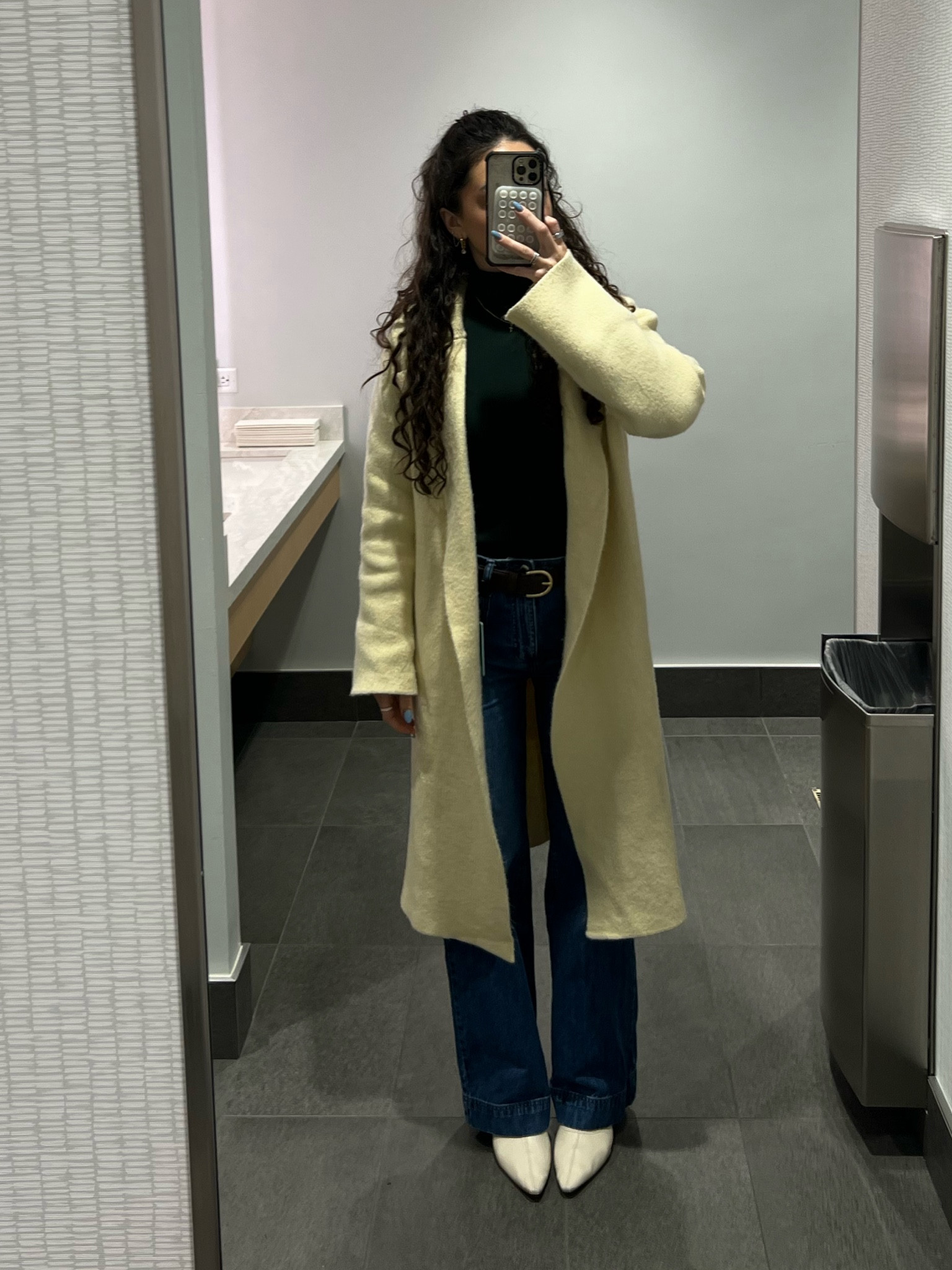 ootd for the office

jeans are old from target but they have a nearly identical style from the same in house brand available so linking those!

& boots are old from urban outfitters but linking some from target that are nearly identical & some from Anthropologie

& linking similar cardigan jackets! This one is old from revolve

workwear inspo, business casual, office ootd

#LTKFindsUnder100 #LTKWorkwear #LTKFindsUnder50