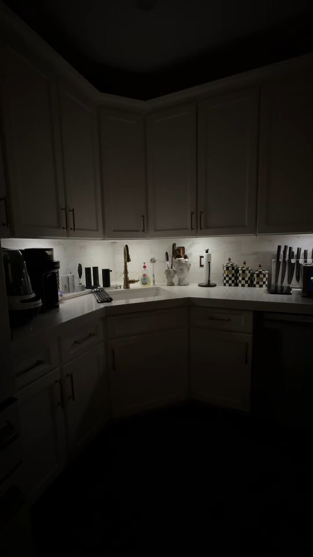 These under-cabinet lights are everything! So easy to install & also regarcheable- I purchased the 6-pack with the station!

#AmazonMustHaves #AmazonHome #AmazonFinds #HomeFinds #KitchenDecor #HomeInspo #KitchenInspiration #ModernHome #HomeAesthetic #CleanKitchen #HomeStyle #LTKHome #LTKFinds #HomeTrends

#LTKHome #LTKFindsUnder100 #LTKU