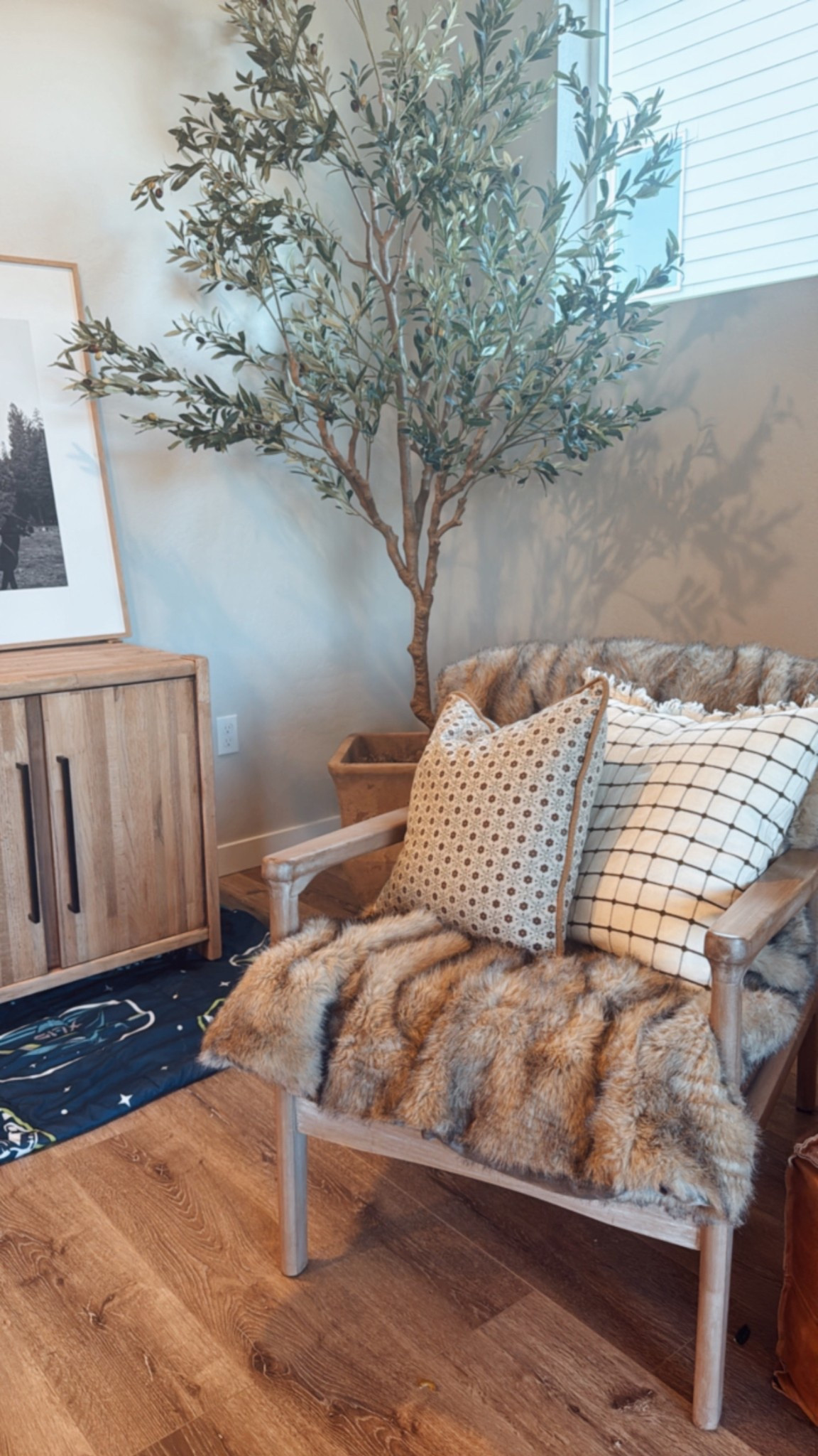 It’s starting to come together! Loving this space so far 🤍


#LTKHome #LTKStyleTip #LTKItBag