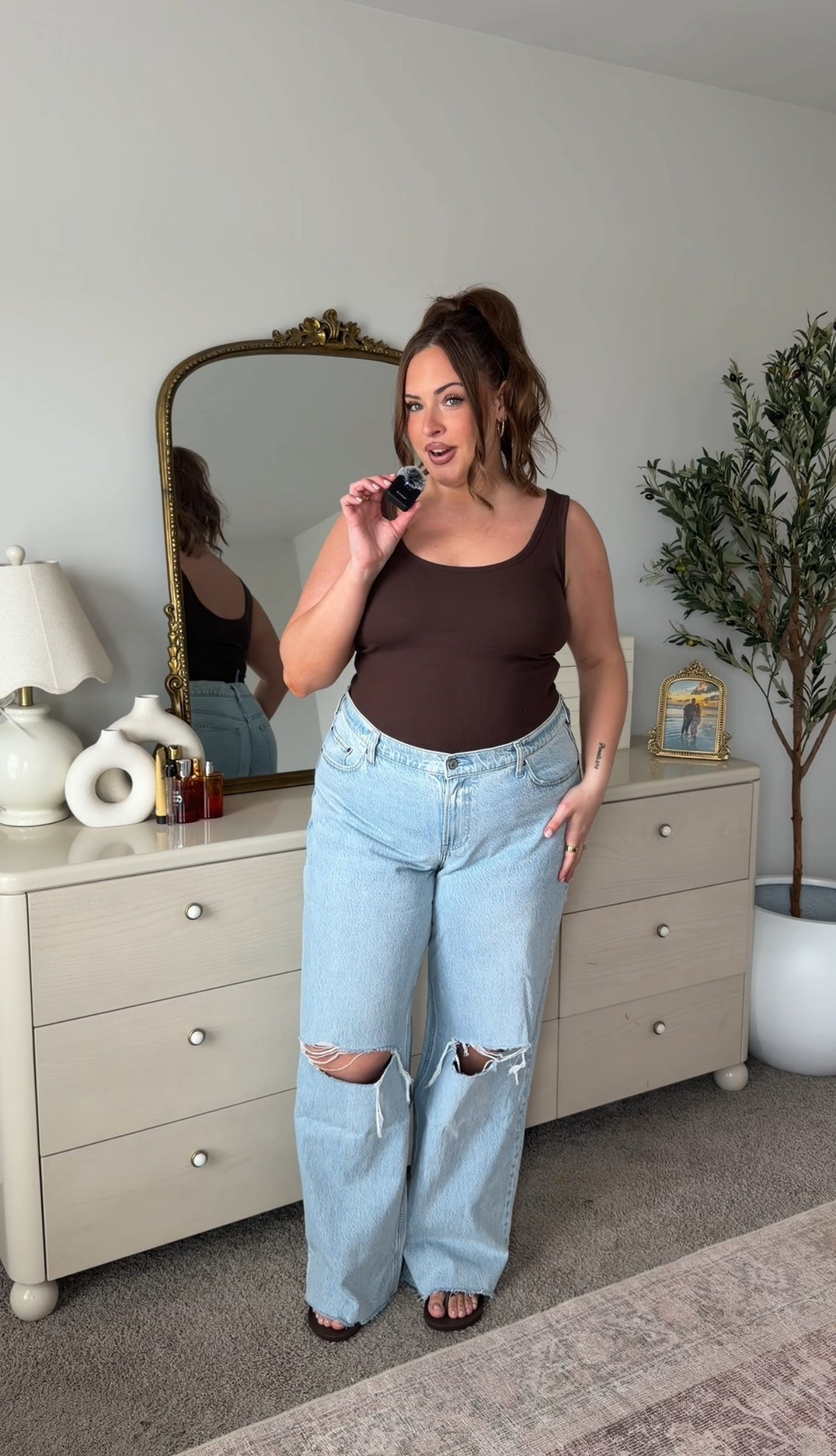 Wearing a size 34L! #AbercrombiePartner @abercrombie

Use code DENIMAF to get an additional 15% off almost everything in stores and online at checkout from August 5, 2026 to August 10, 2026 in
US/CA. Exclusions apply. See details online. 

 